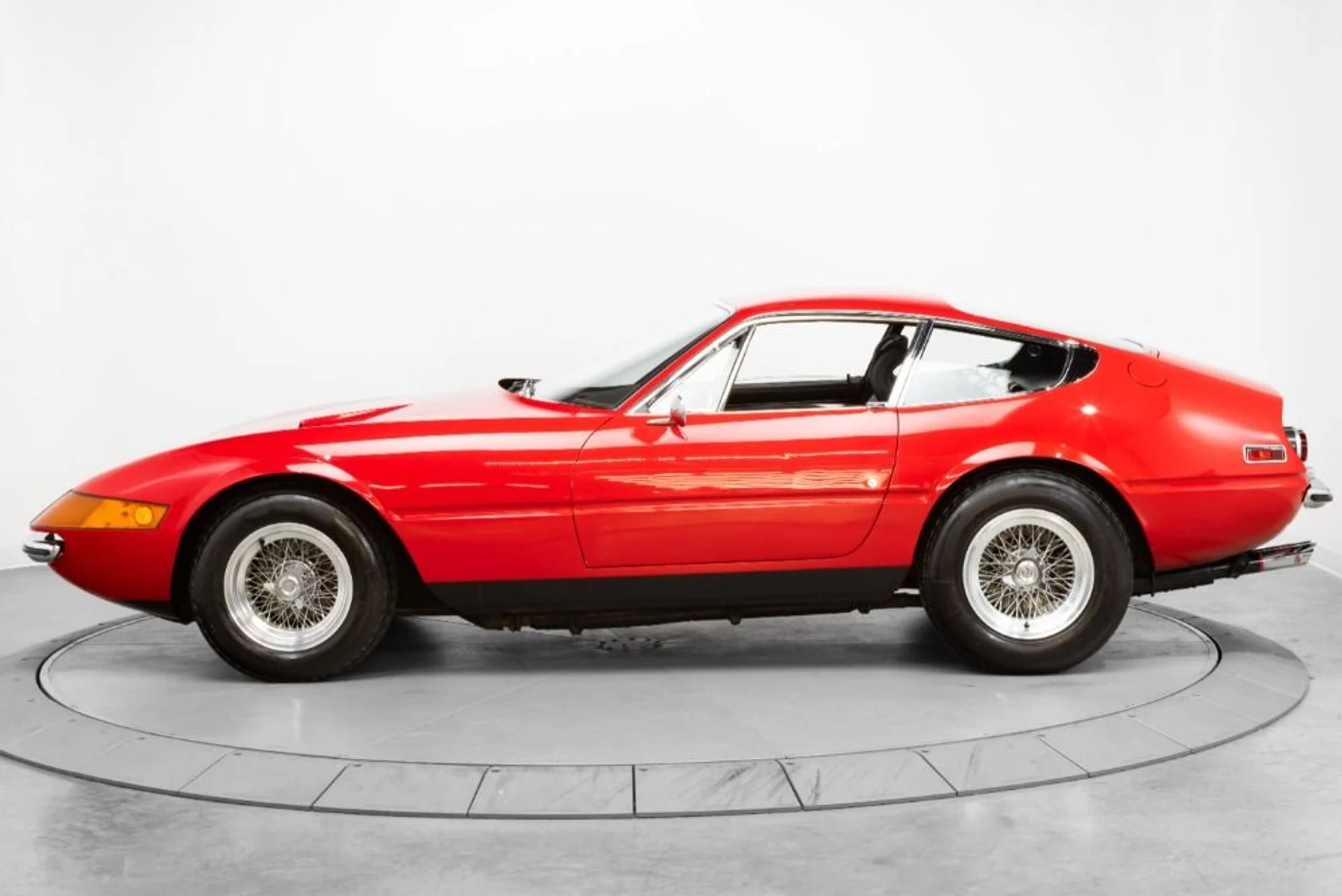 mph003_3429947690_Used_1971_Ferrari_365_GTB_4_88903d5ea2