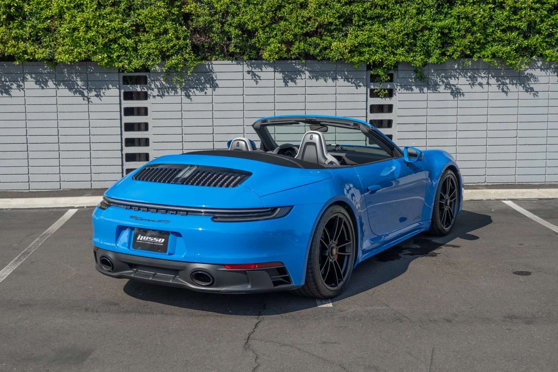 mph003_3431300719_Used_2023_Porsche_911_Carrera_GTS_1759352953_8fac5b3205