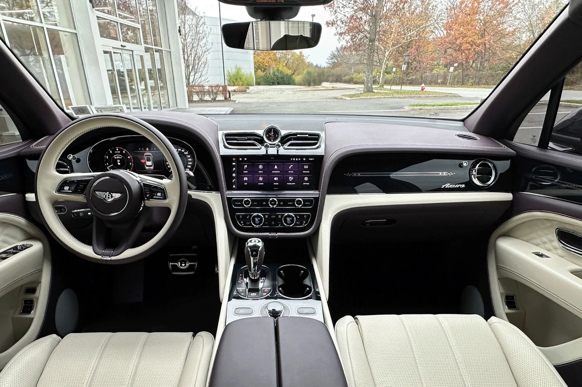 mph003_3435854845_Used_2024_Bentley_Bentayga_EWB_Azure_V8_1763042894_4ce9883267