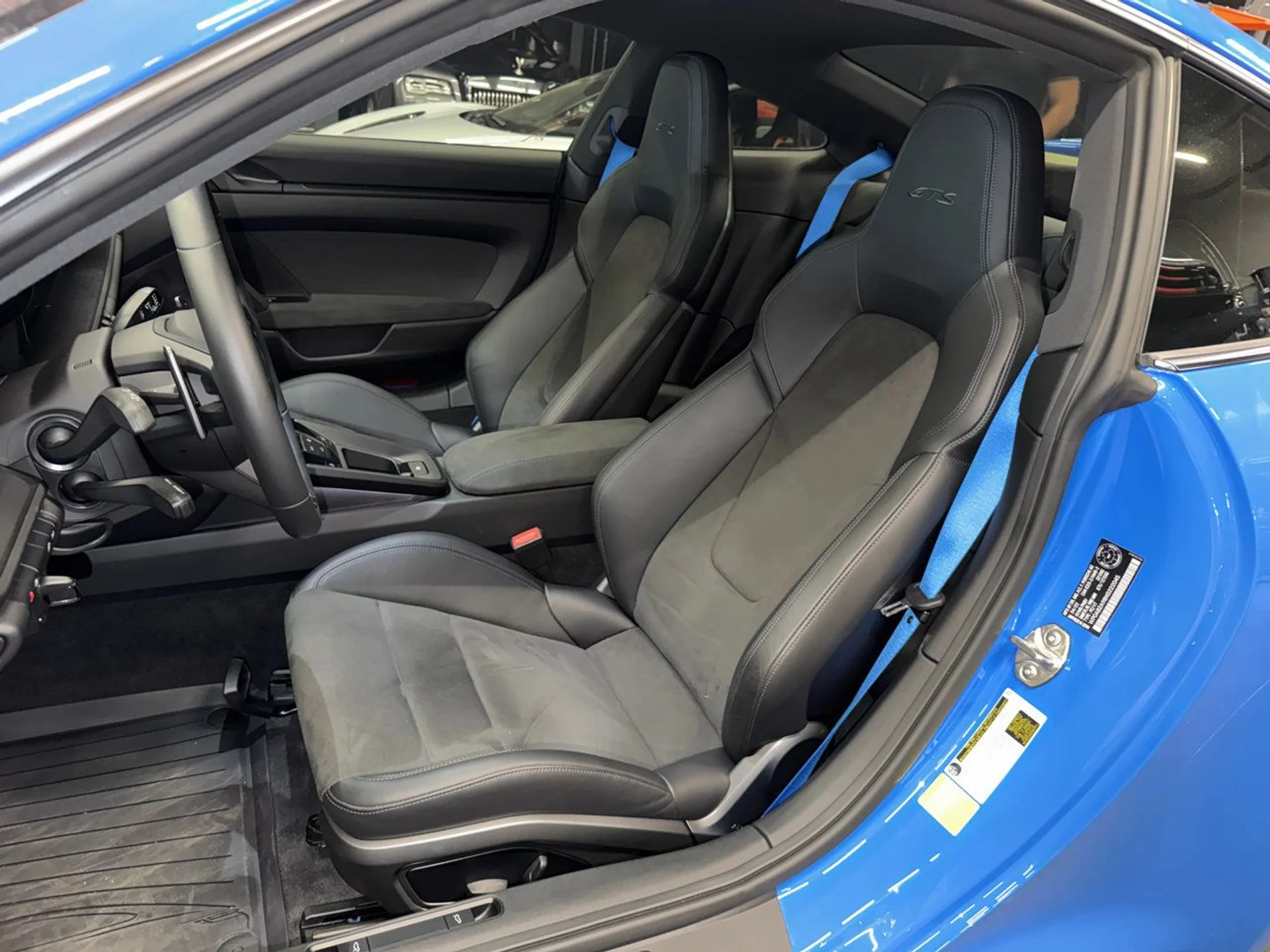 mph003_3451177872_porsche_911_2022_d73652d414