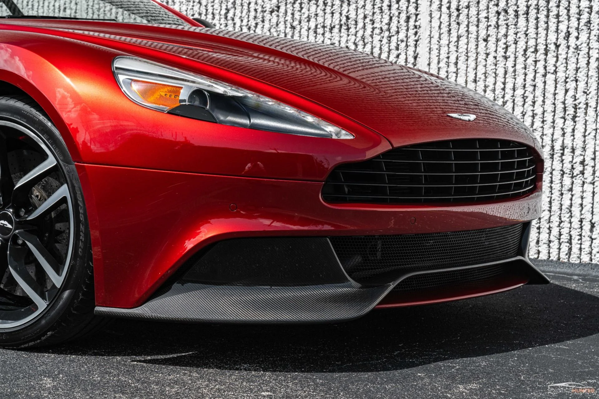 mph003_3455057753_Used_2015_Aston_Martin_Vanquish_Remarkable_325_K_MSRP_Special_AML_Color_Diavolo_Red_Carbon_Everything_1771284972_46c864609b