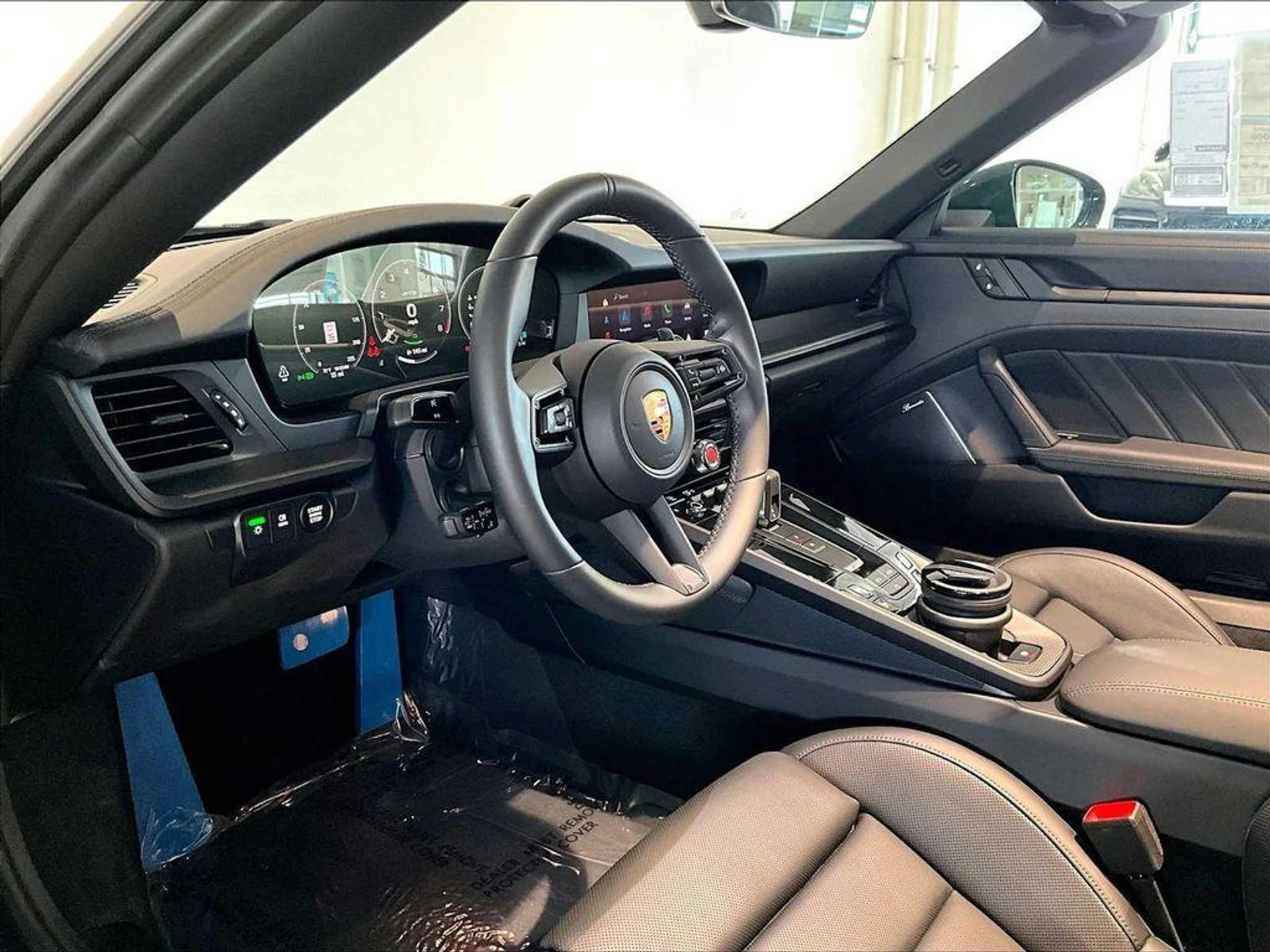 mph003_346315017_OE_4p_EP_8k_5_W_Lfthnn_UV_Ebt0fv3_M_fc5f9fb6a6