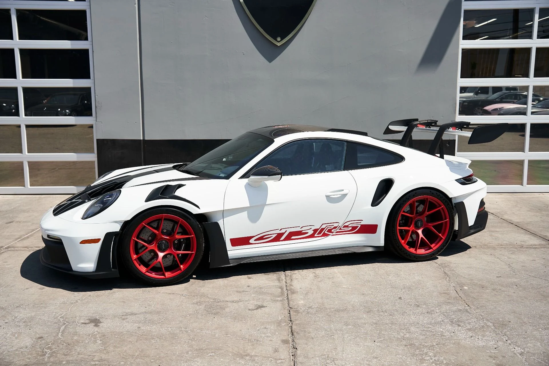 mph003_3464605529_Used_2024_Porsche_911_GT_3_RS_1754680271_8031bcf5ec