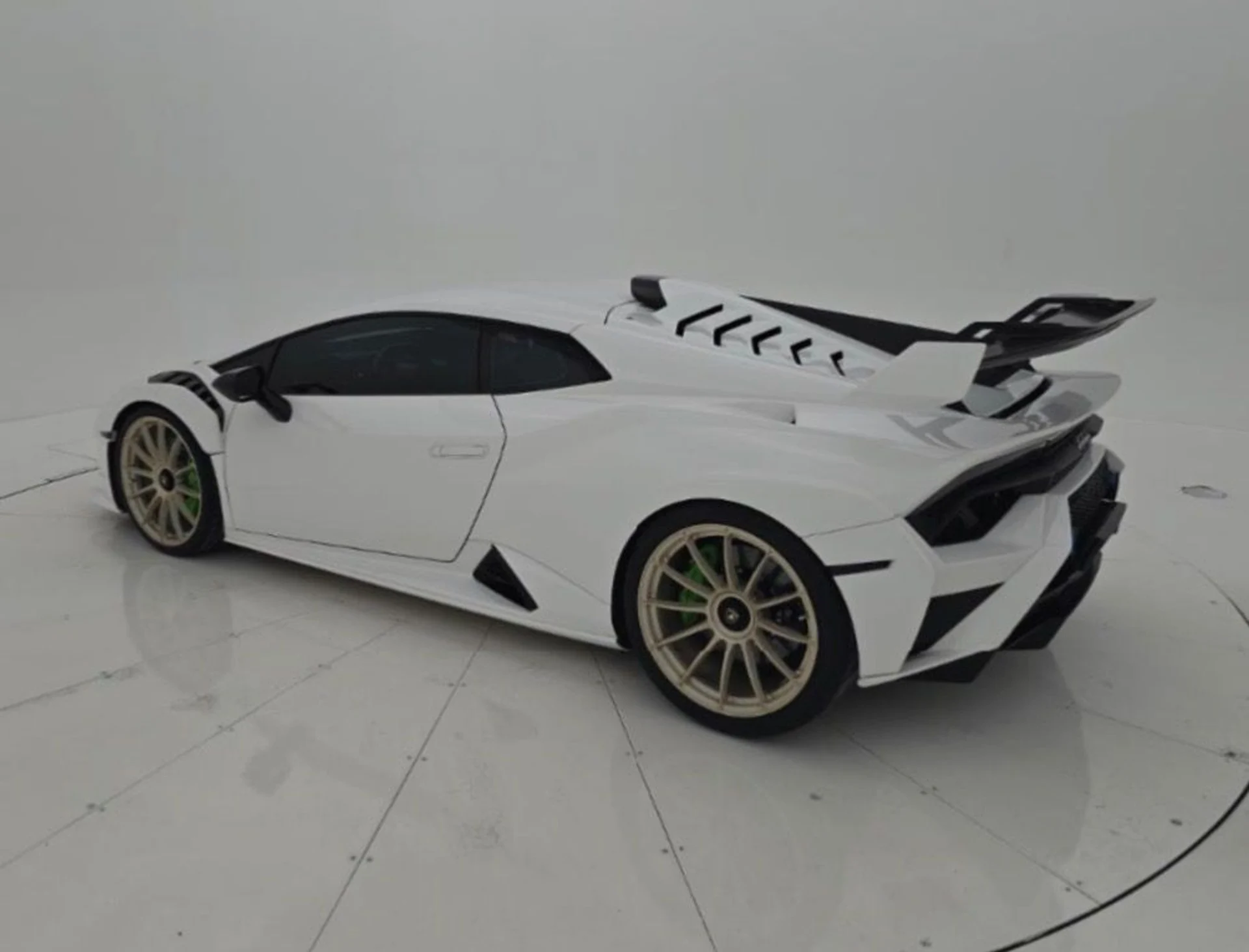 mph003_3495899602_13344_p4_l_6c8b85466f