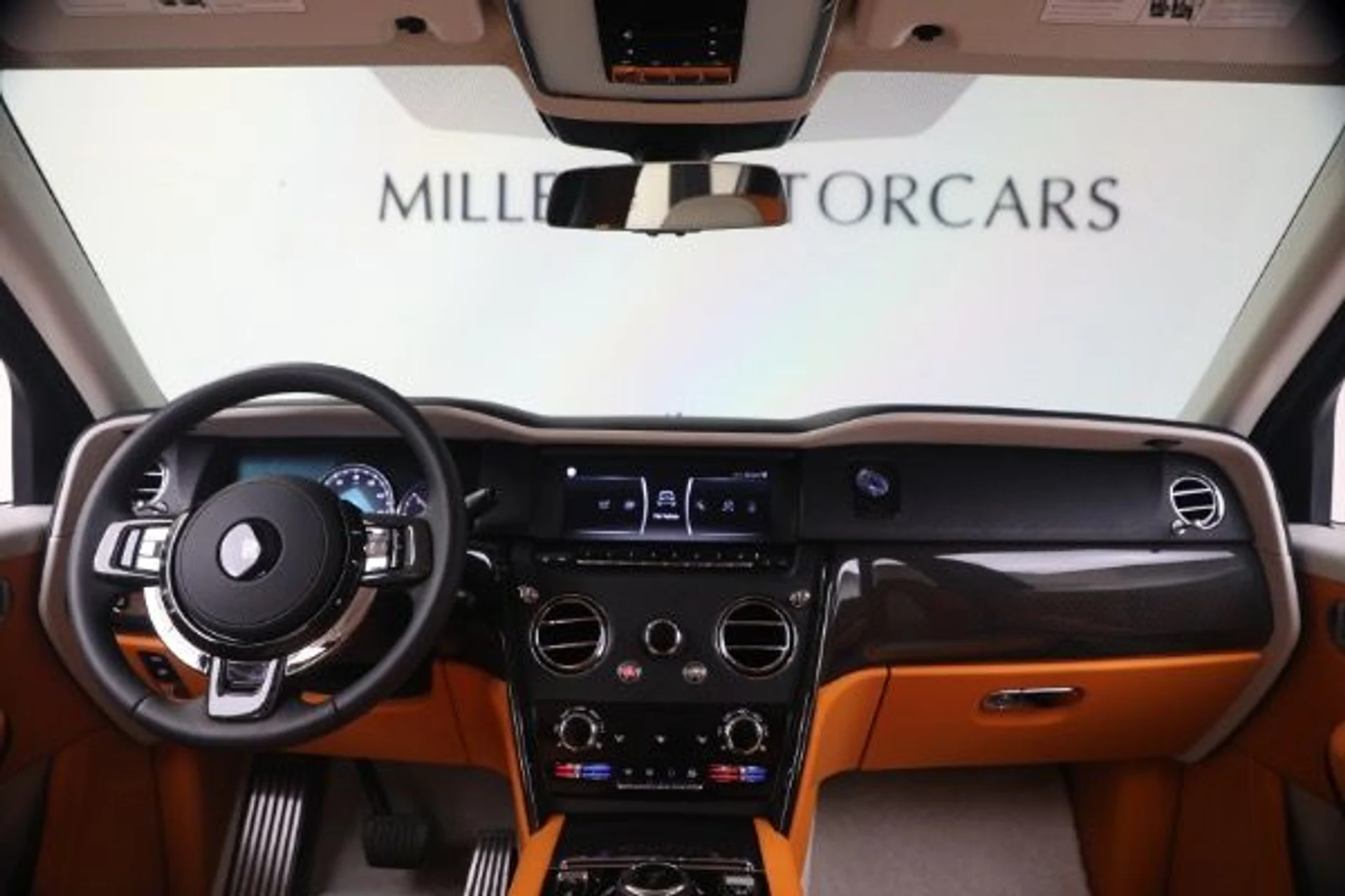 mph003_3497844086_Used_2023_Rolls_Royce_Black_Badge_Cullinan_0226cdda22