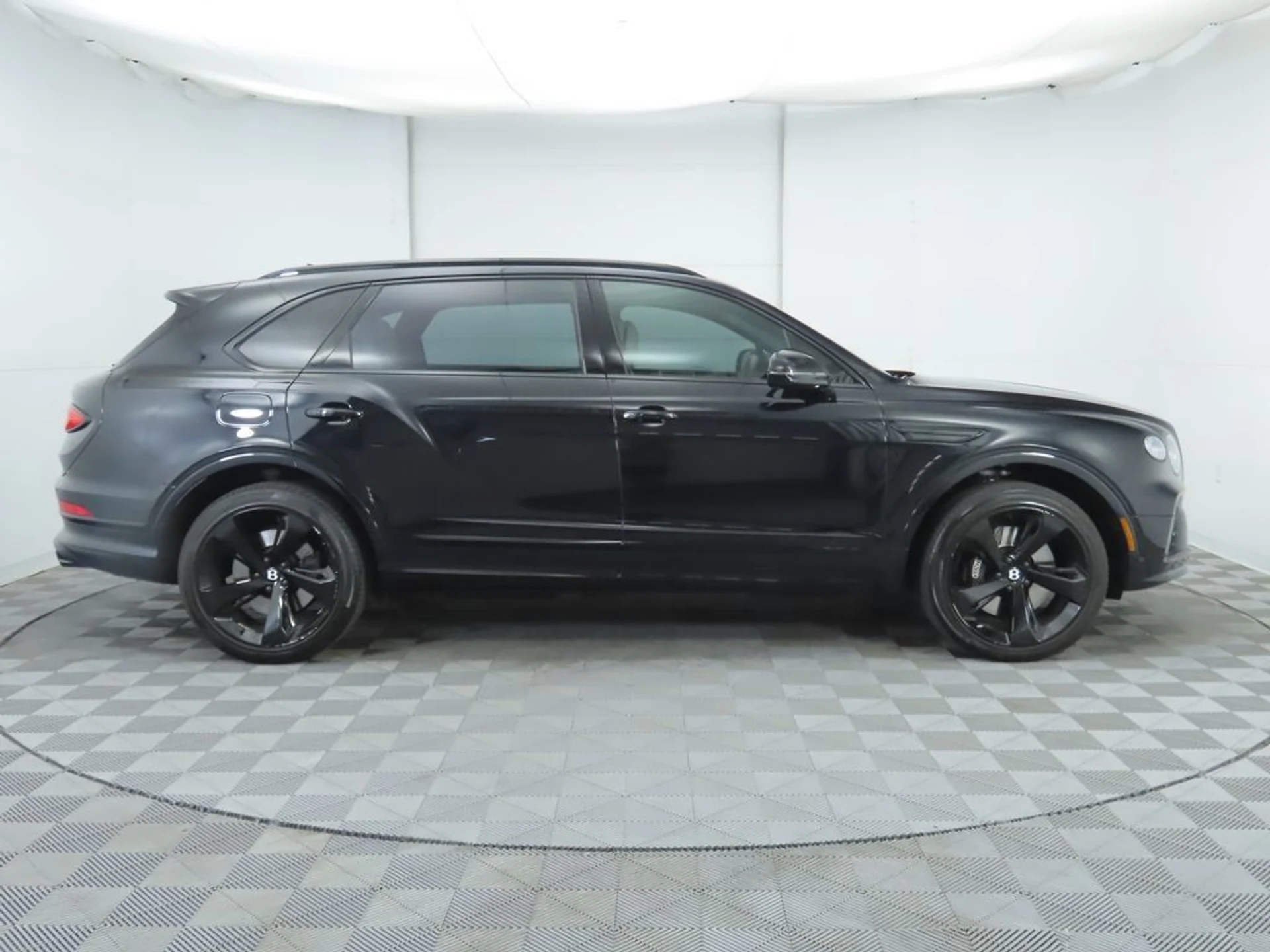 mph003_350654056_used_2023_bentley_bentayga_ewb_8119_22900823_4_1024_c92030a4e9