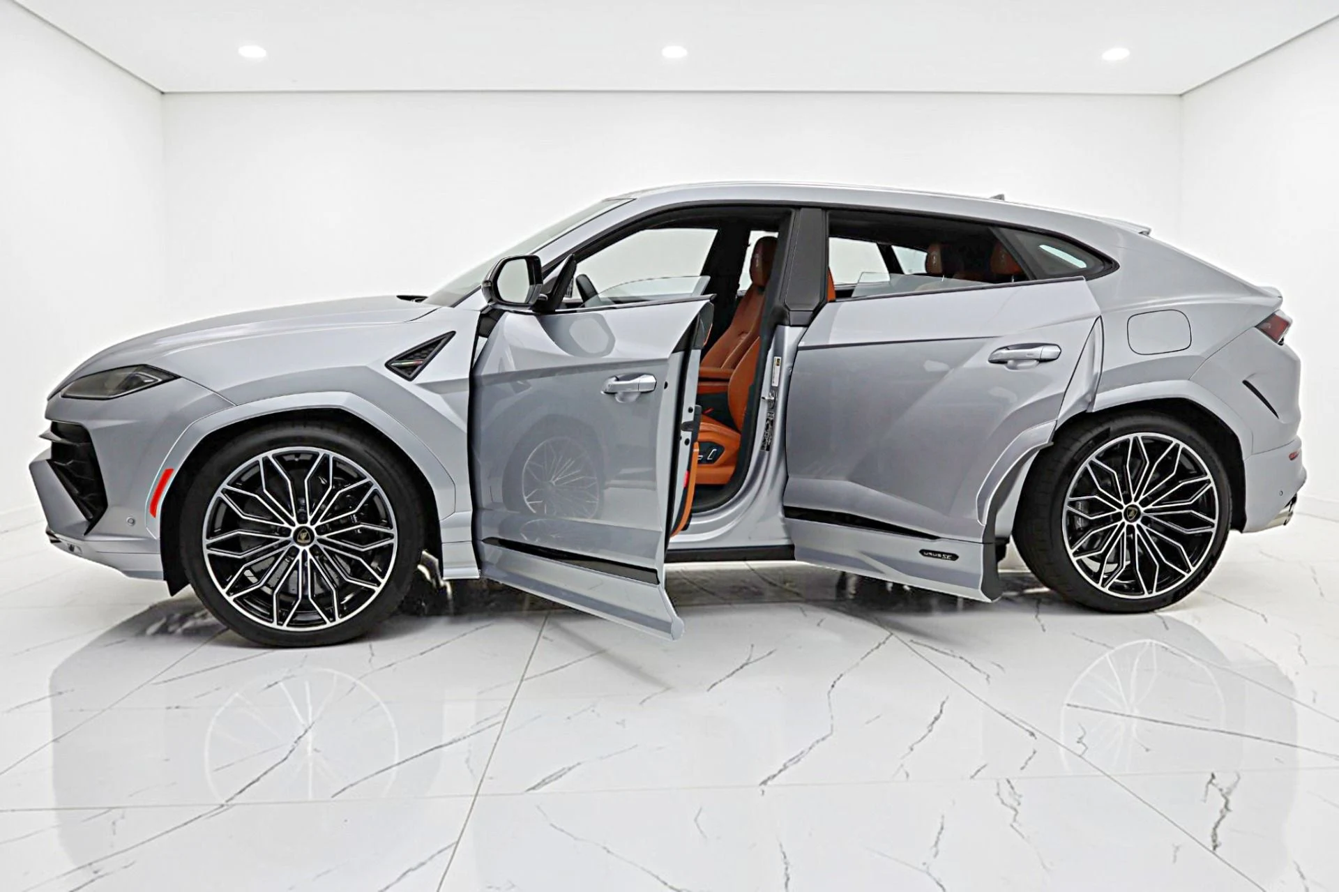 mph003_3514074094_Used_2026_Lamborghini_Urus_SELEASE_OPTIONS_AVAILABLE_d0f9dae45a
