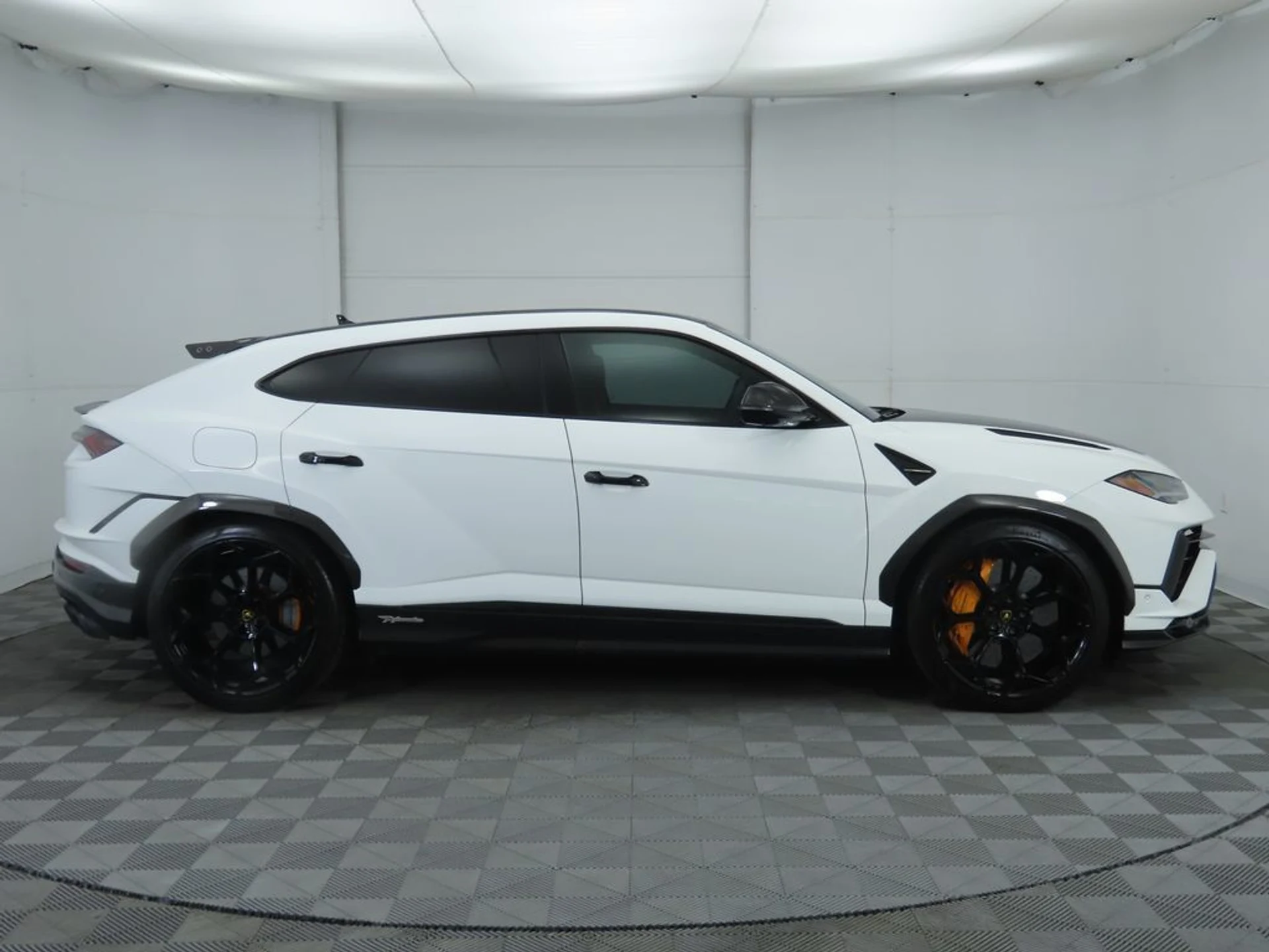 mph003_3517229826_used_2024_lamborghini_urus_performanteawd_8119_22973080_4_1024_570fc53d0b