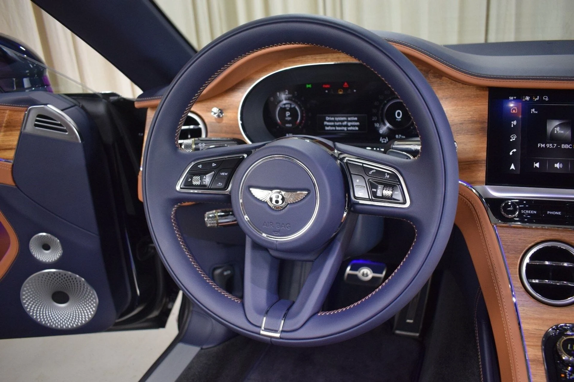 mph003_3519552209_56b59492e05aefd64a6cd4e36ccafeb7x_1bb149475c