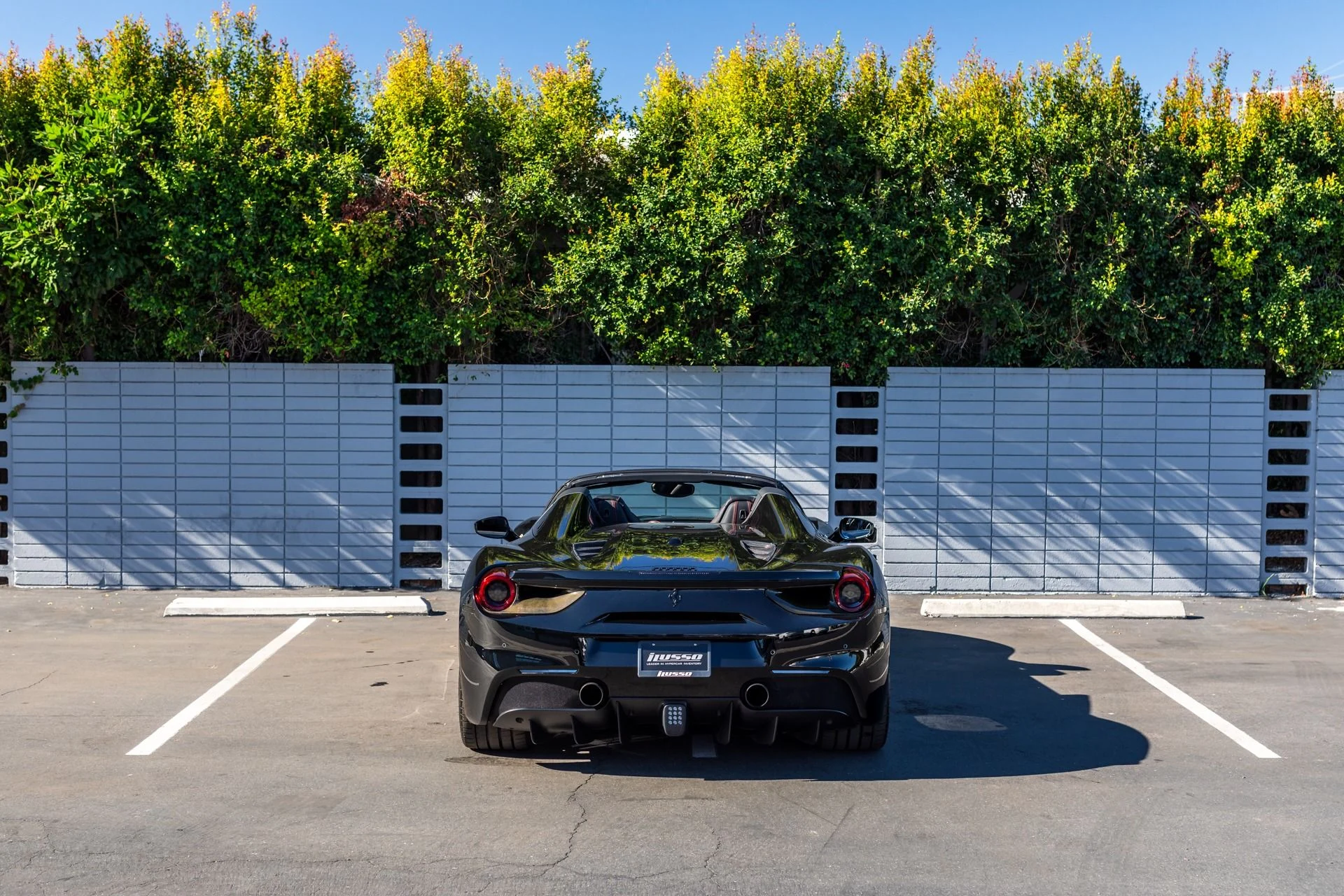 mph003_3520382987_Used_2018_Ferrari_488_Spider_1701972830_22650ca6ff