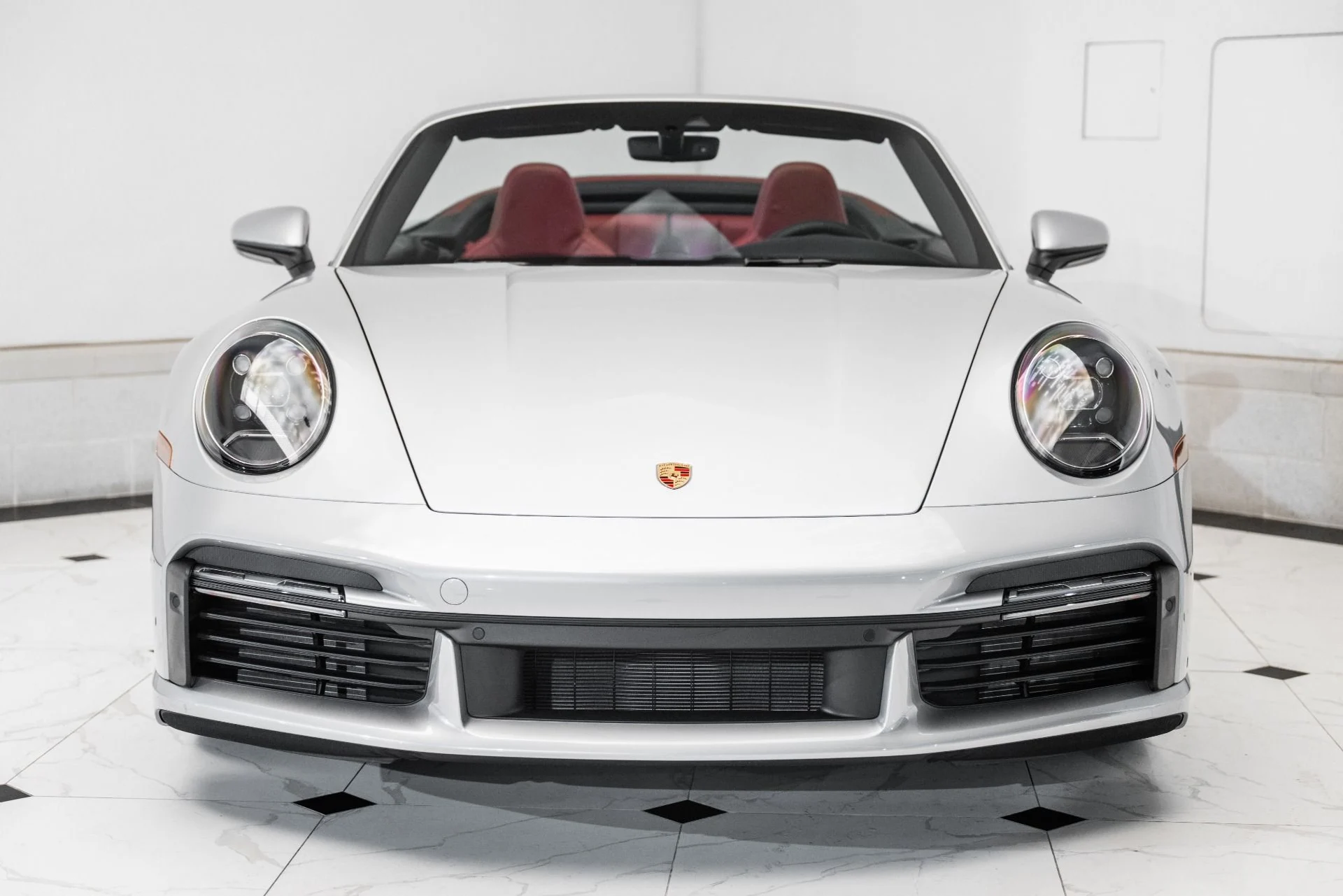 mph003_3522998078_Used_2022_Porsche_911_Turbo_1757171917_5ff776e9b9