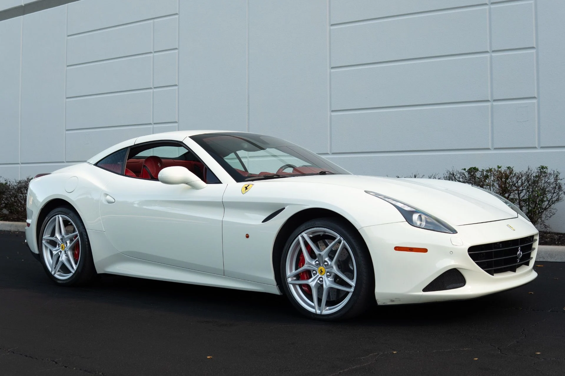 mph003_3528098433_Used_2017_Ferrari_California_T_1767901173_f247ee1ac9