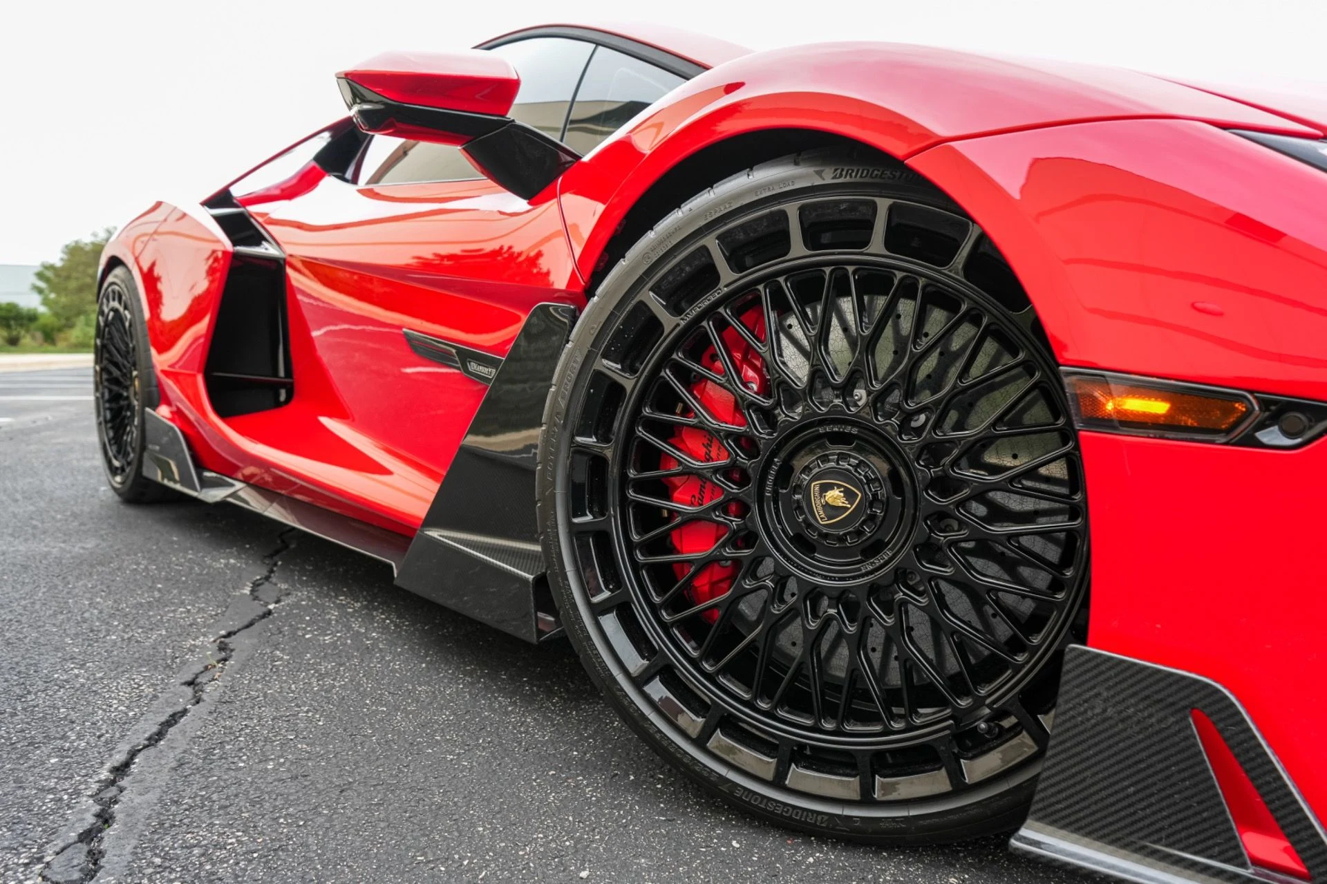 mph003_3534543639_Used_2025_Lamborghini_Revuelto_1790108001_196b922196