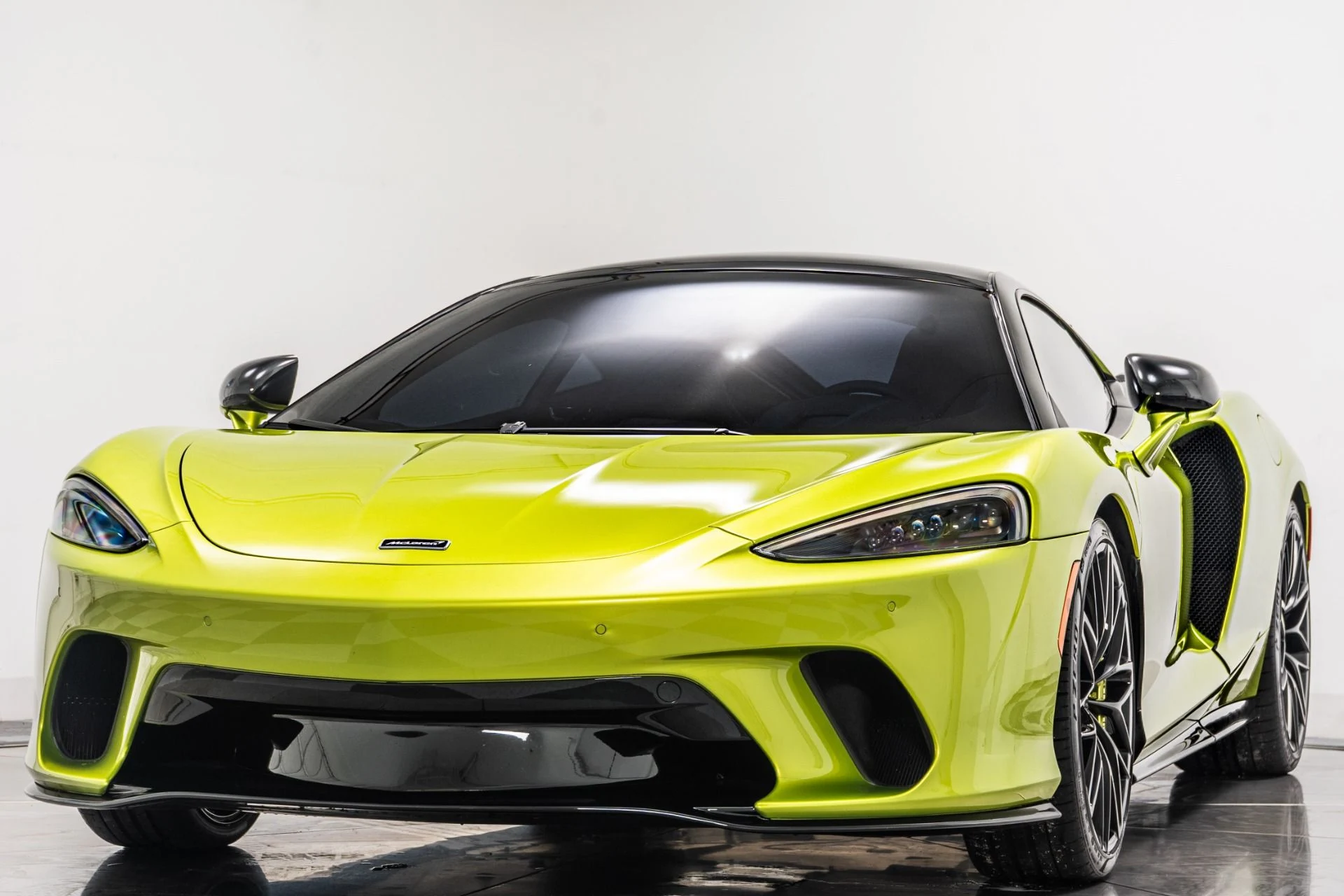 mph003_3539130687_Used_2023_Mc_Laren_GT_Luxe_1755025490_6ababa3877