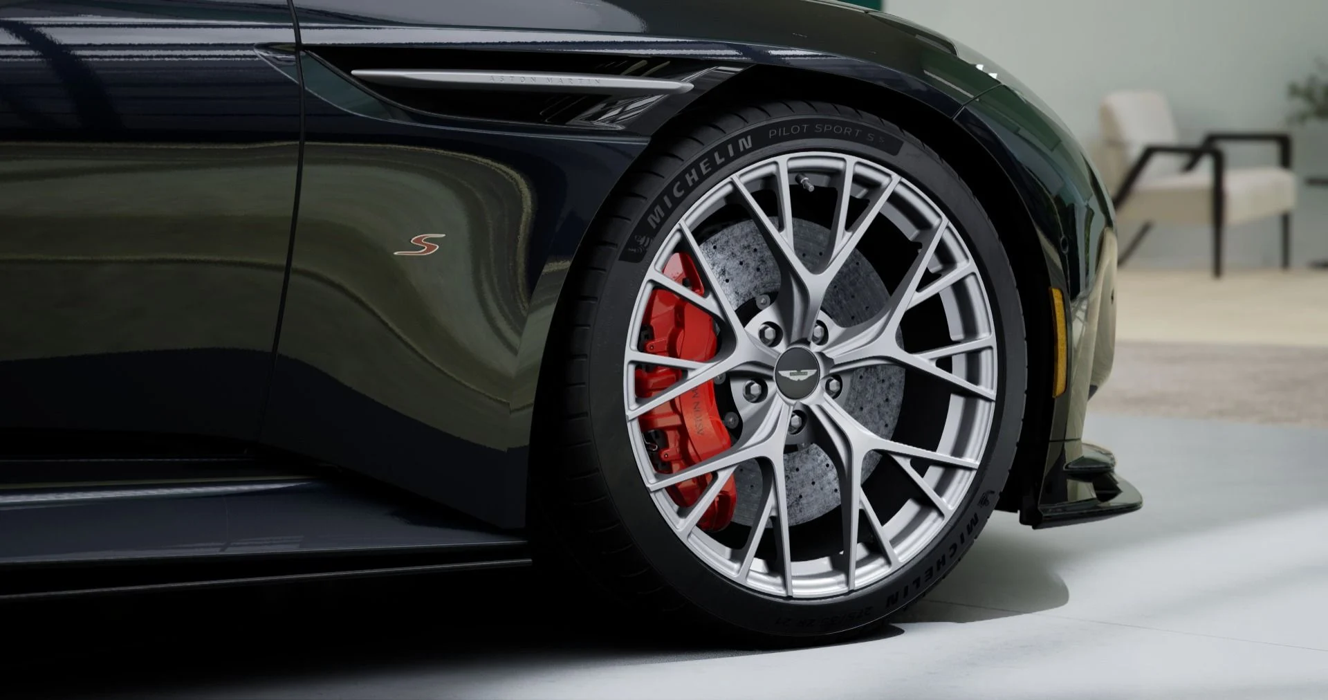 mph003_3540574652_New_2026_Aston_Martin_DB_12_S_Volante_1787941273_73813e291a