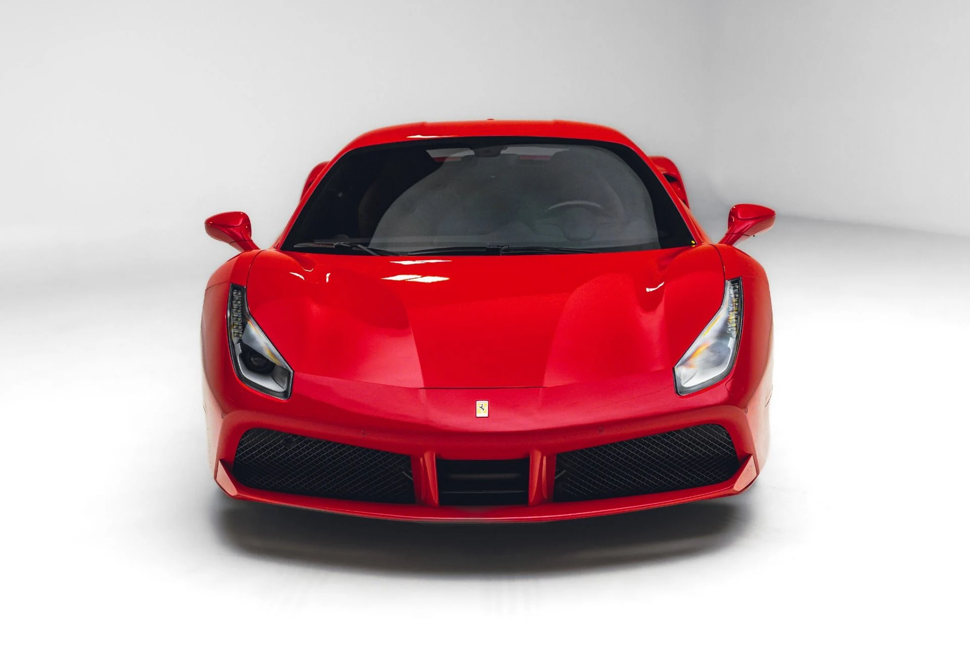 mph003_3545159968_Used_2017_Ferrari_488_GTB_1781799271_02dca30a17