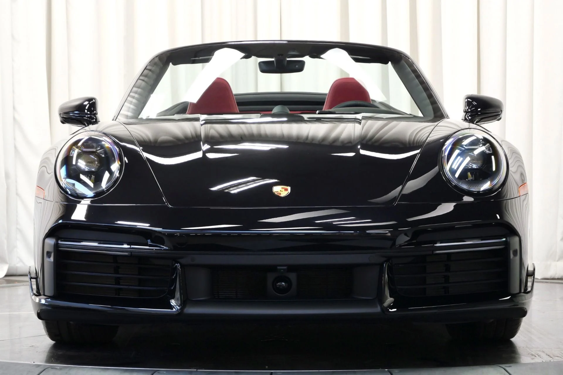 mph003_3588243249_Used_2024_Porsche_911_Turbo_Cabriolet_1755711683_7d5e3dd491