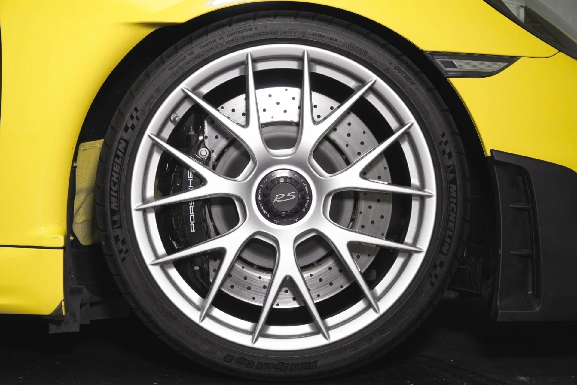 mph003_3593766918_Used_2023_Porsche_718_Cayman_GT_4_RS_1781890482_3676ff2f53