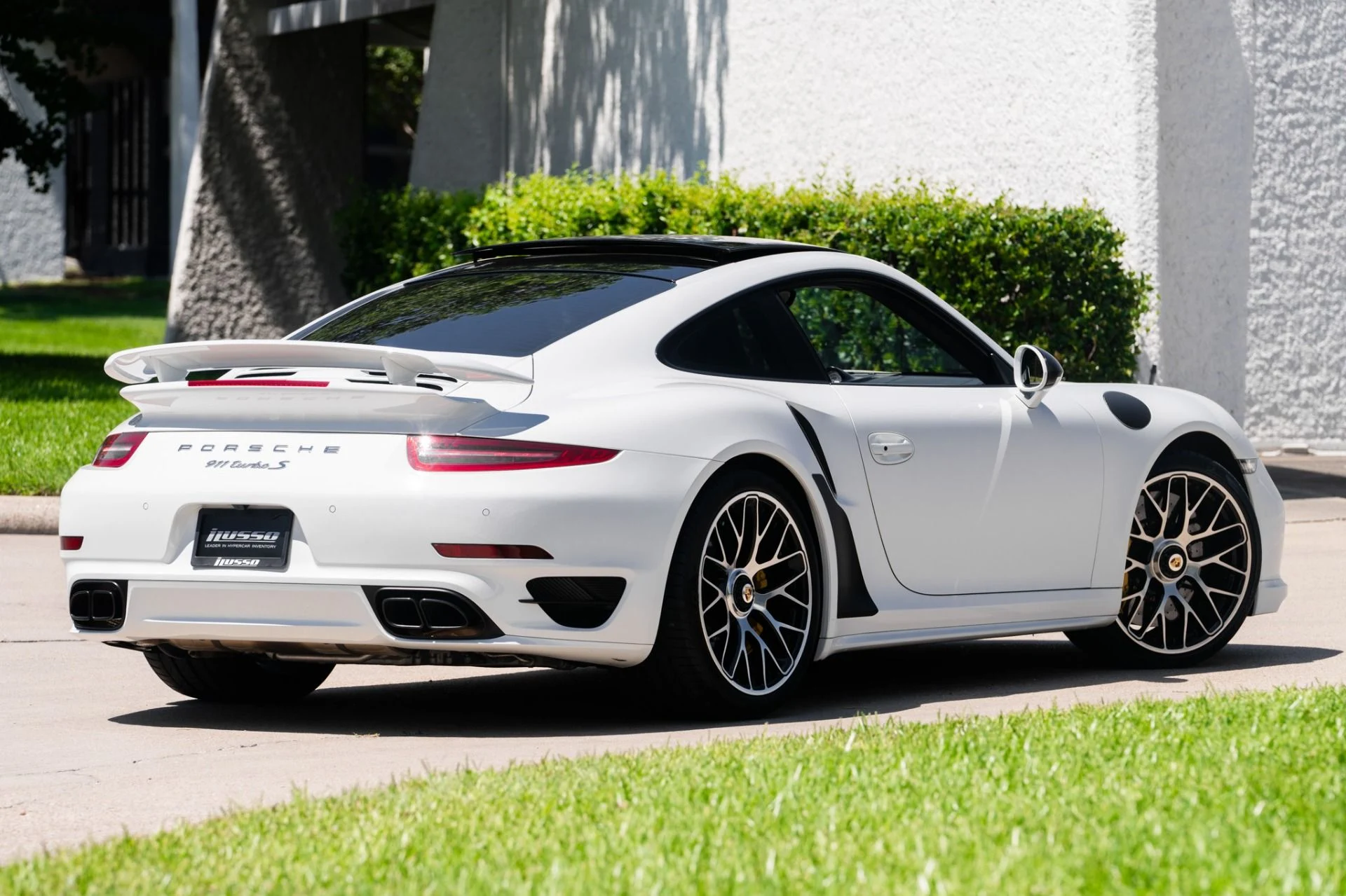 mph003_3609747986_Used_2016_Porsche_911_Turbo_S_1757446790_541680efcf