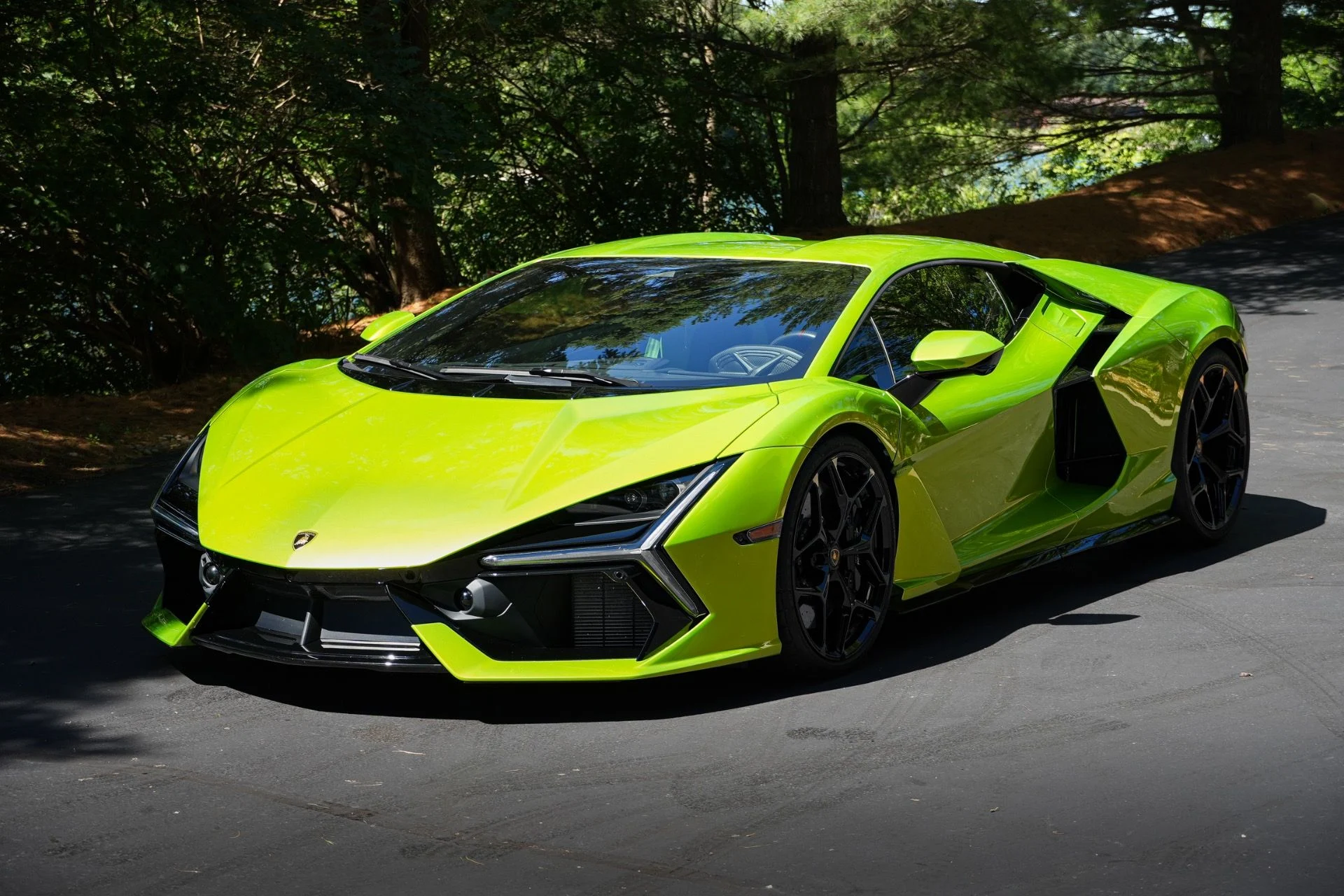 mph003_3619607723_Used_2025_Lamborghini_Revuelto_1781291405_59627b415a