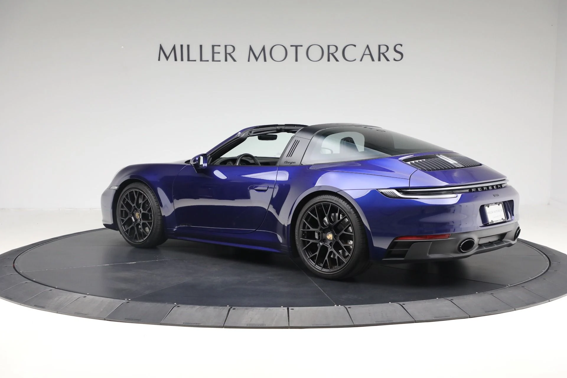 mph003_3623384460_Used_2024_Porsche_911_Targa_4_GTS_1761677247_d47c8c158a