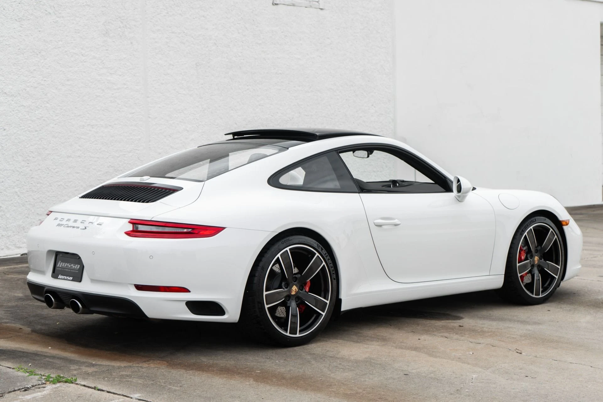 mph003_3647845944_Used_2018_Porsche_911_Carrera_S_1778021411_1826e21d92