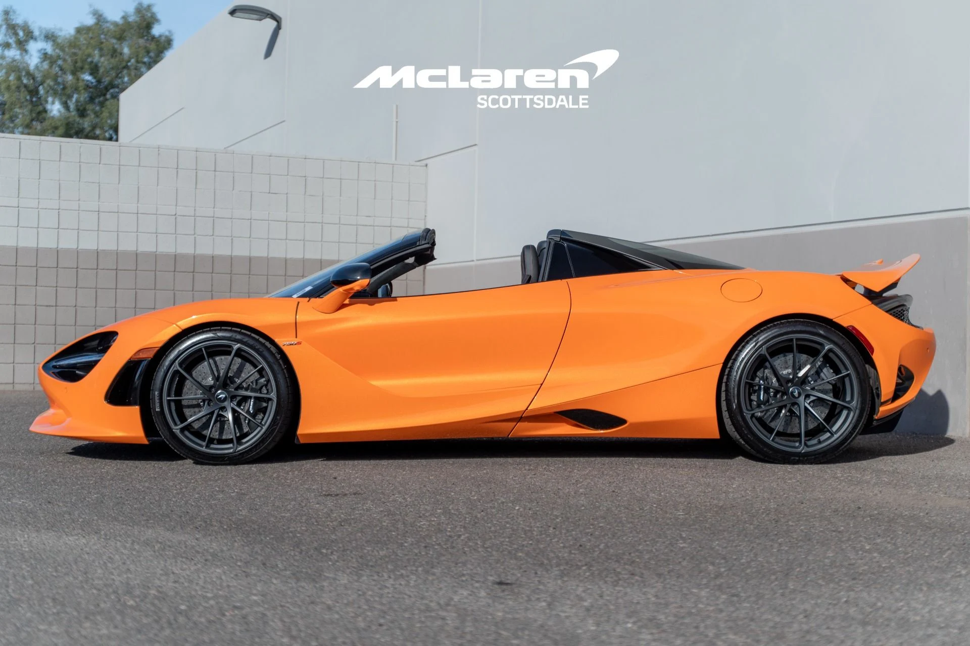 mph003_3660015677_Used_2025_MCLAREN_750_S_1769881830_dcc24fd8d7