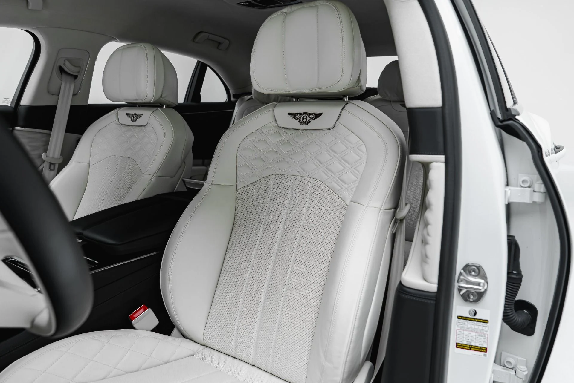 mph003_3674105003_Used_2024_Bentley_Flying_Spur_Speed_1793378248_a10f158a2c