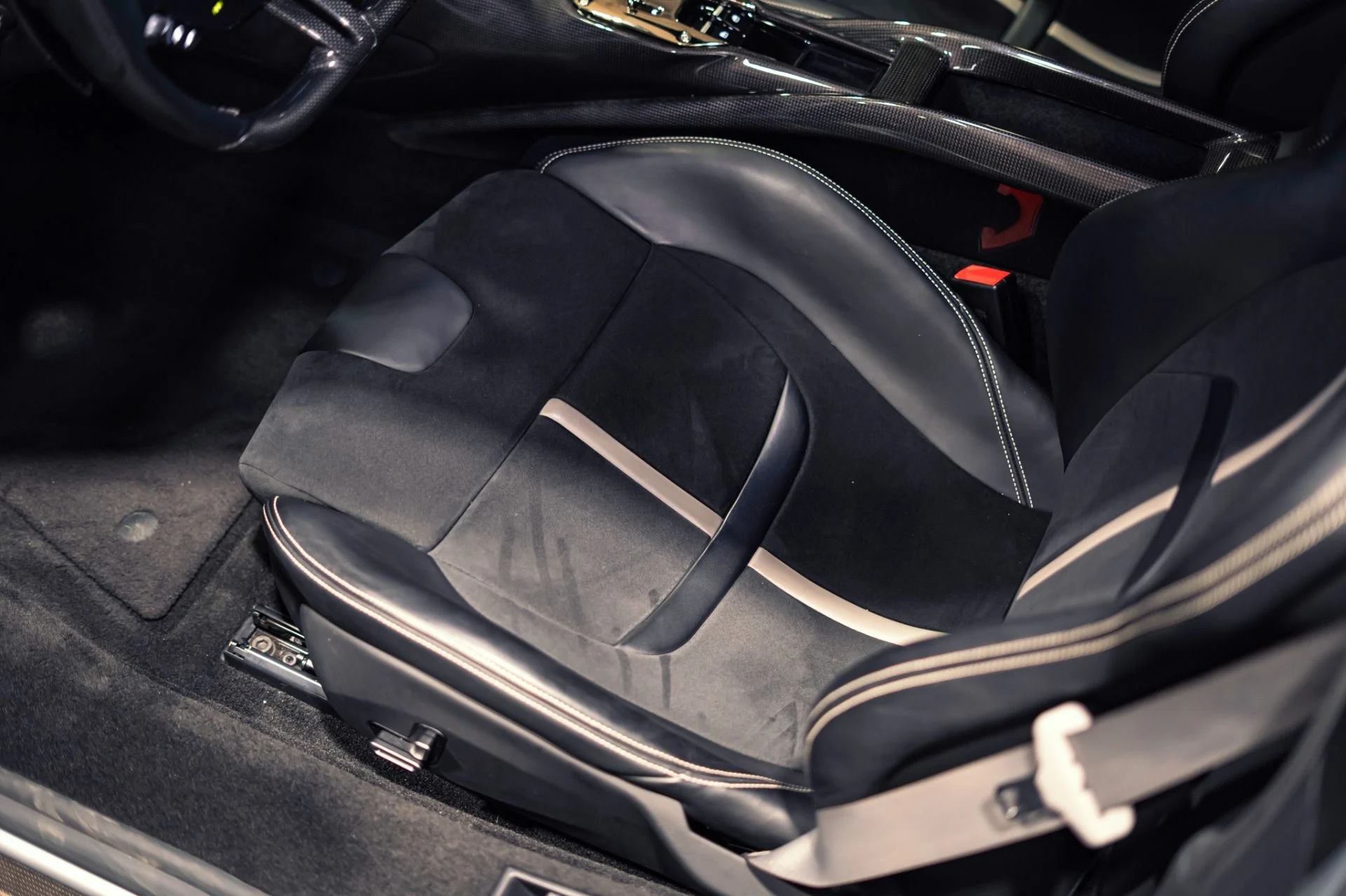 mph003_3678867114_Used_2021_Ferrari_SF_90_Stradale_HUGE_660k_MSRP_1776712000_018f89d086