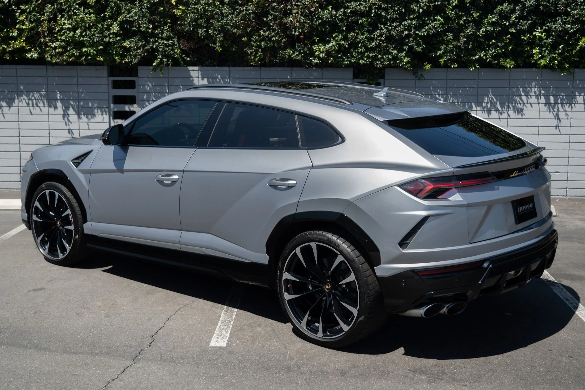 mph003_367969960_Used_2019_Lamborghini_Urus_1755558842_4c56973d18