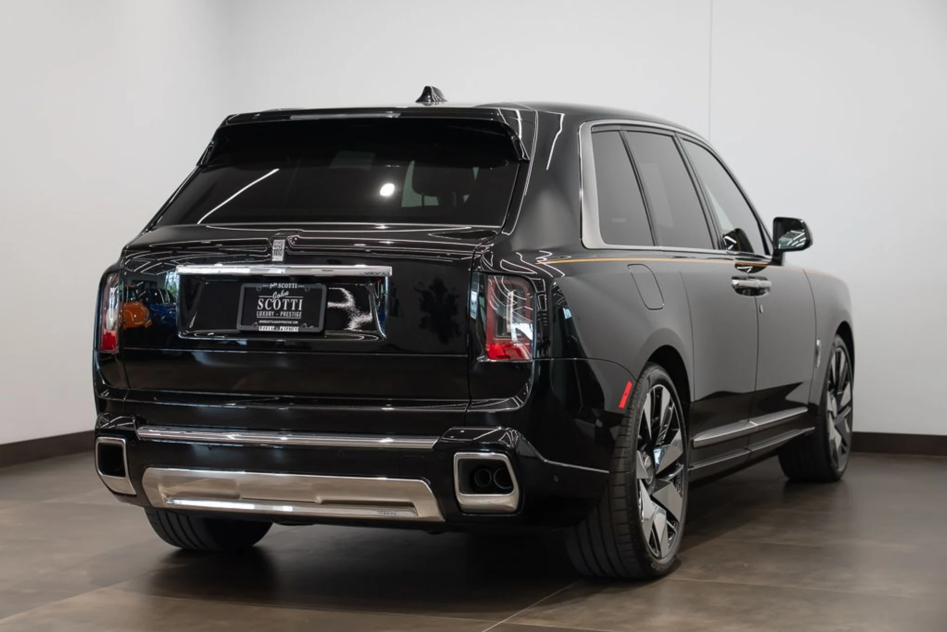 mph003_3702314486_rolls_royce_cullinan_2025_78b8df8b18