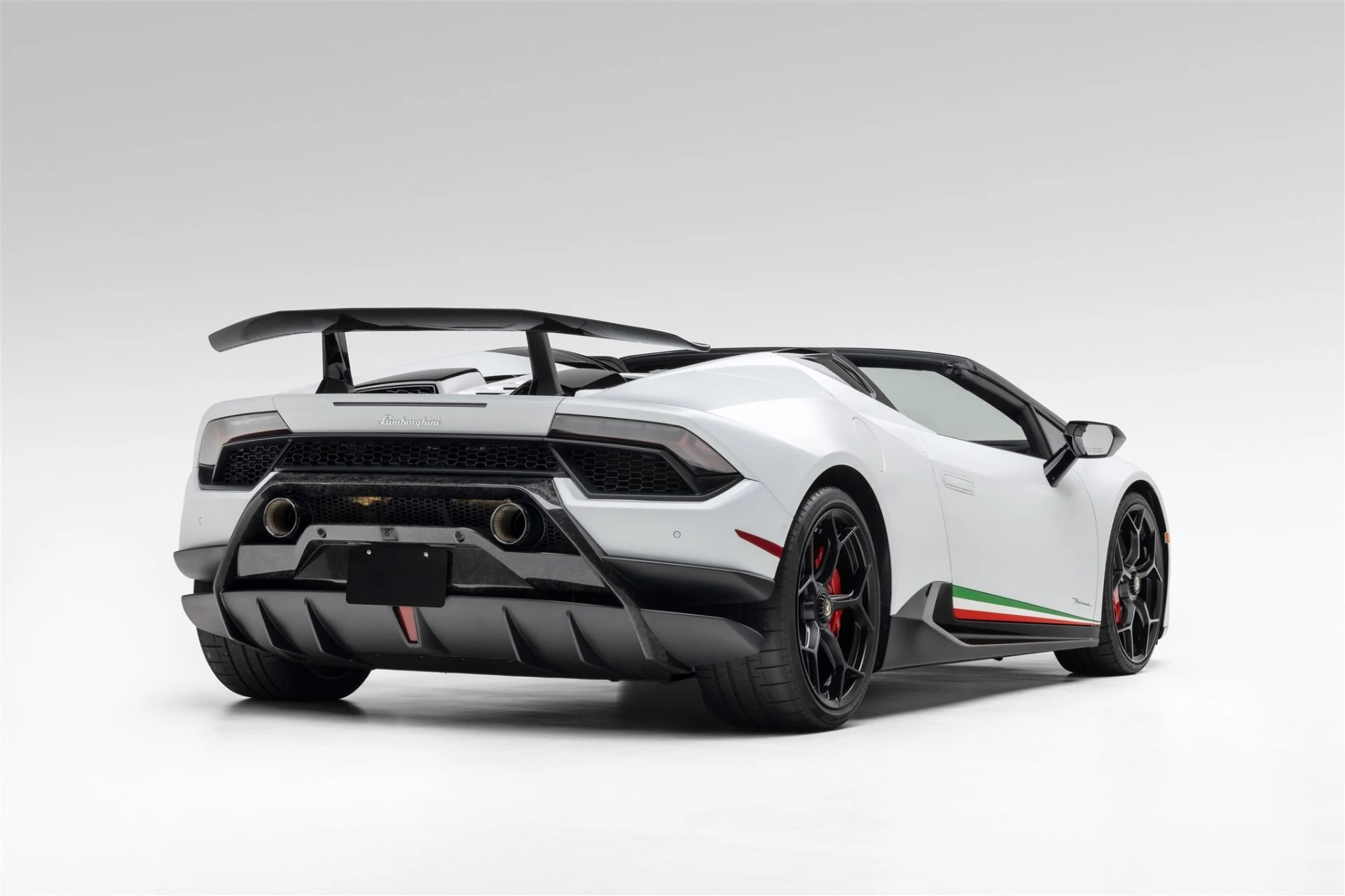 mph003_3708709975_Used_2019_Lamborghini_Huracan_LP_640_4_Performante_Spyder_1772145150_ebff69a0a7