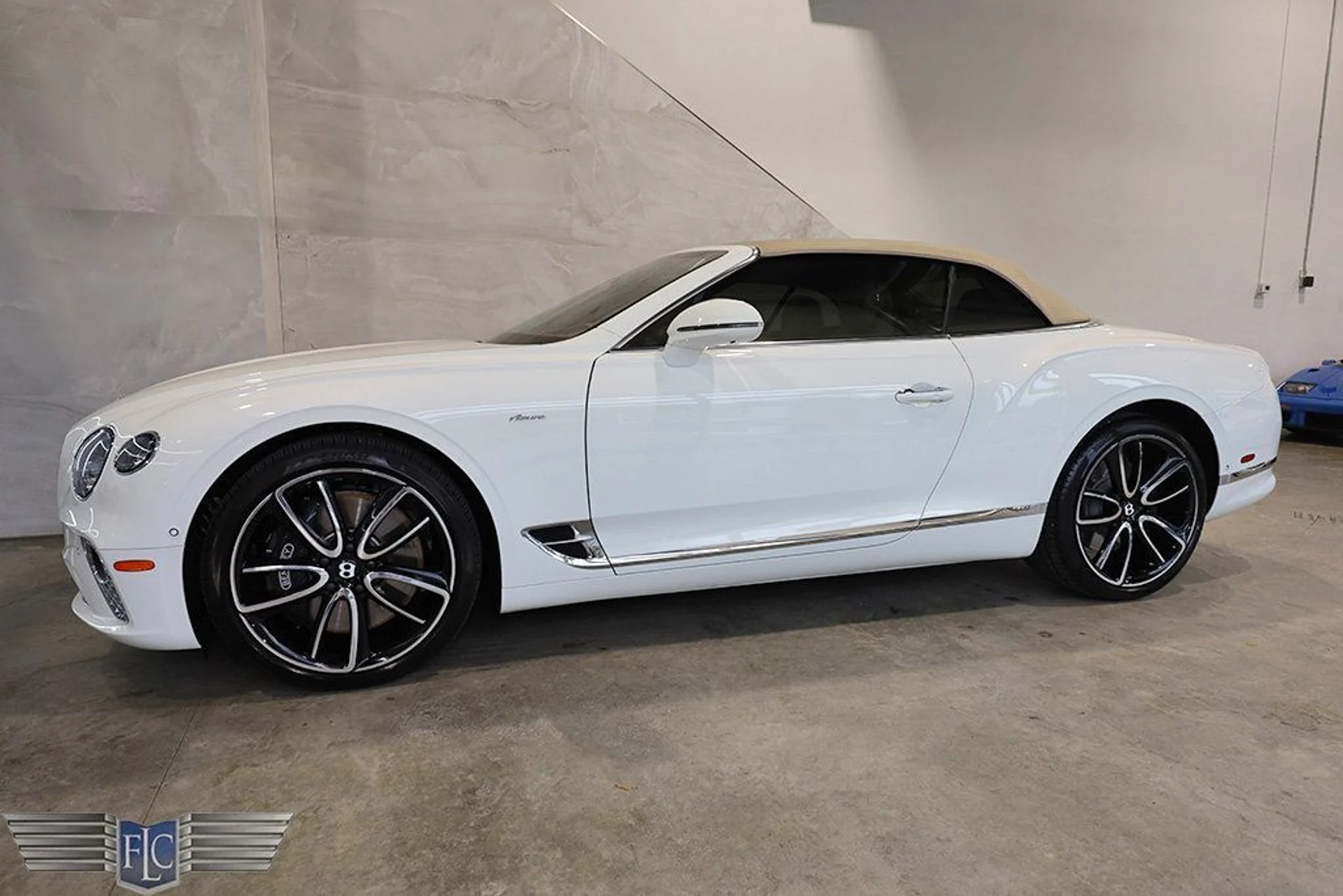 mph003_3711712240_used_2023_bentley_continental_gtazureconvertible_9689_22727335_4_1024_dd79a0dacc