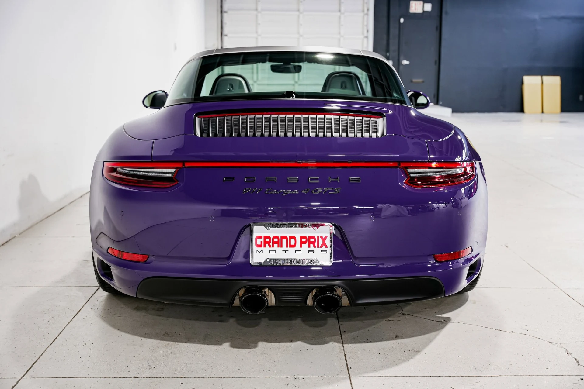 mph003_3714828300_71835db2608ca65cfce2c07f4bcfbf30x_33793559bd