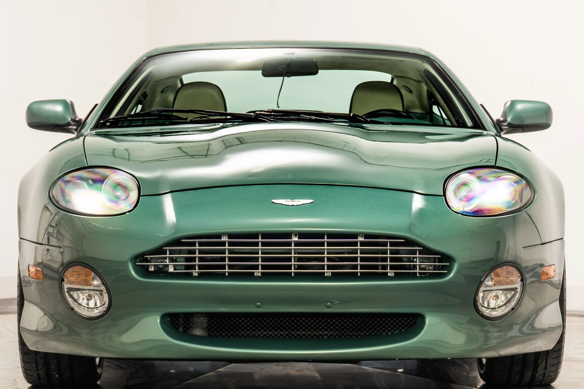 mph003_3725771465_Used_2001_Aston_Martin_DB_7_V12_Vantage_1760468038_13c0fb0213