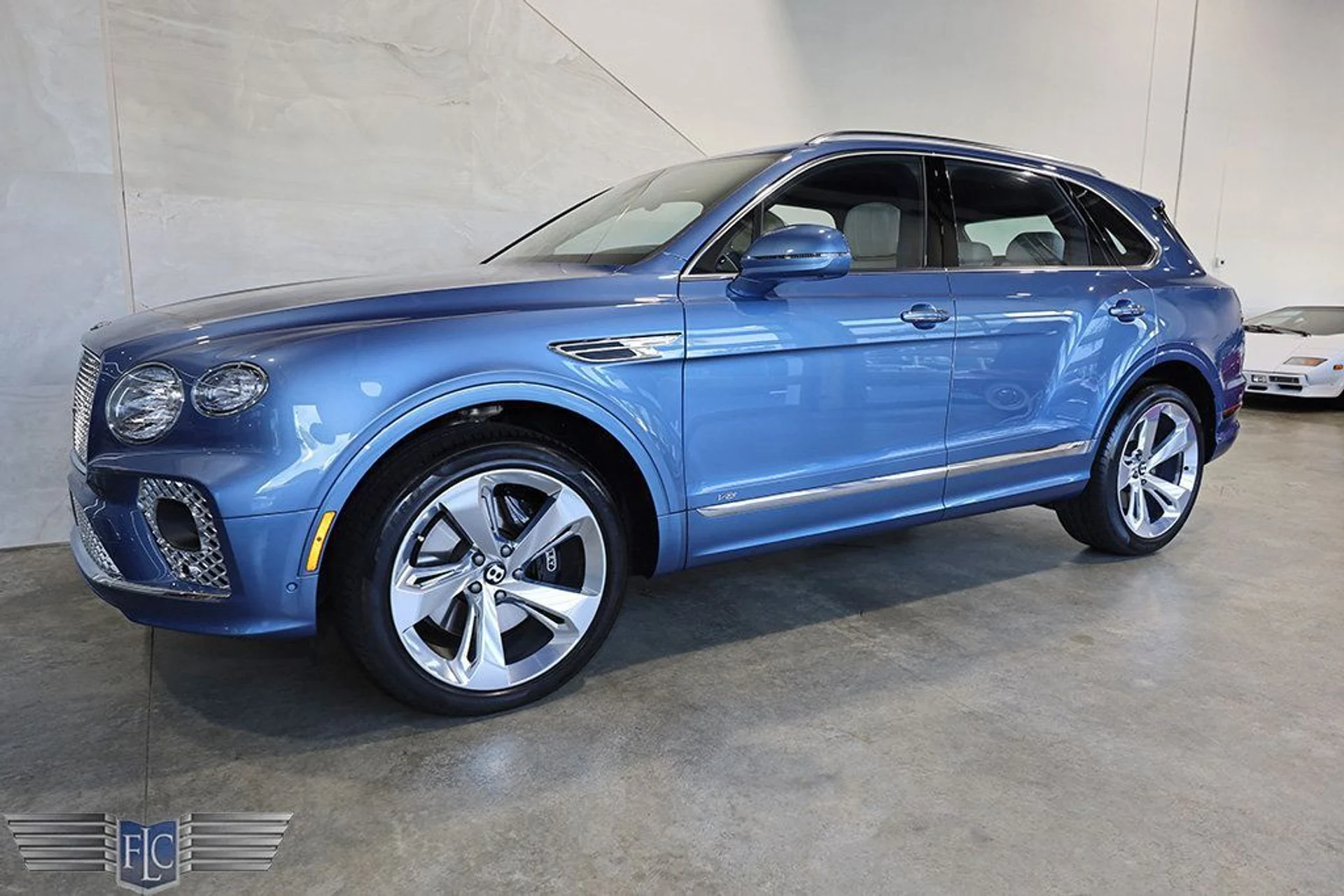 mph003_3729921375_used_2022_bentley_bentayga_v8awd_9689_22903607_4_1024_f869d0b128