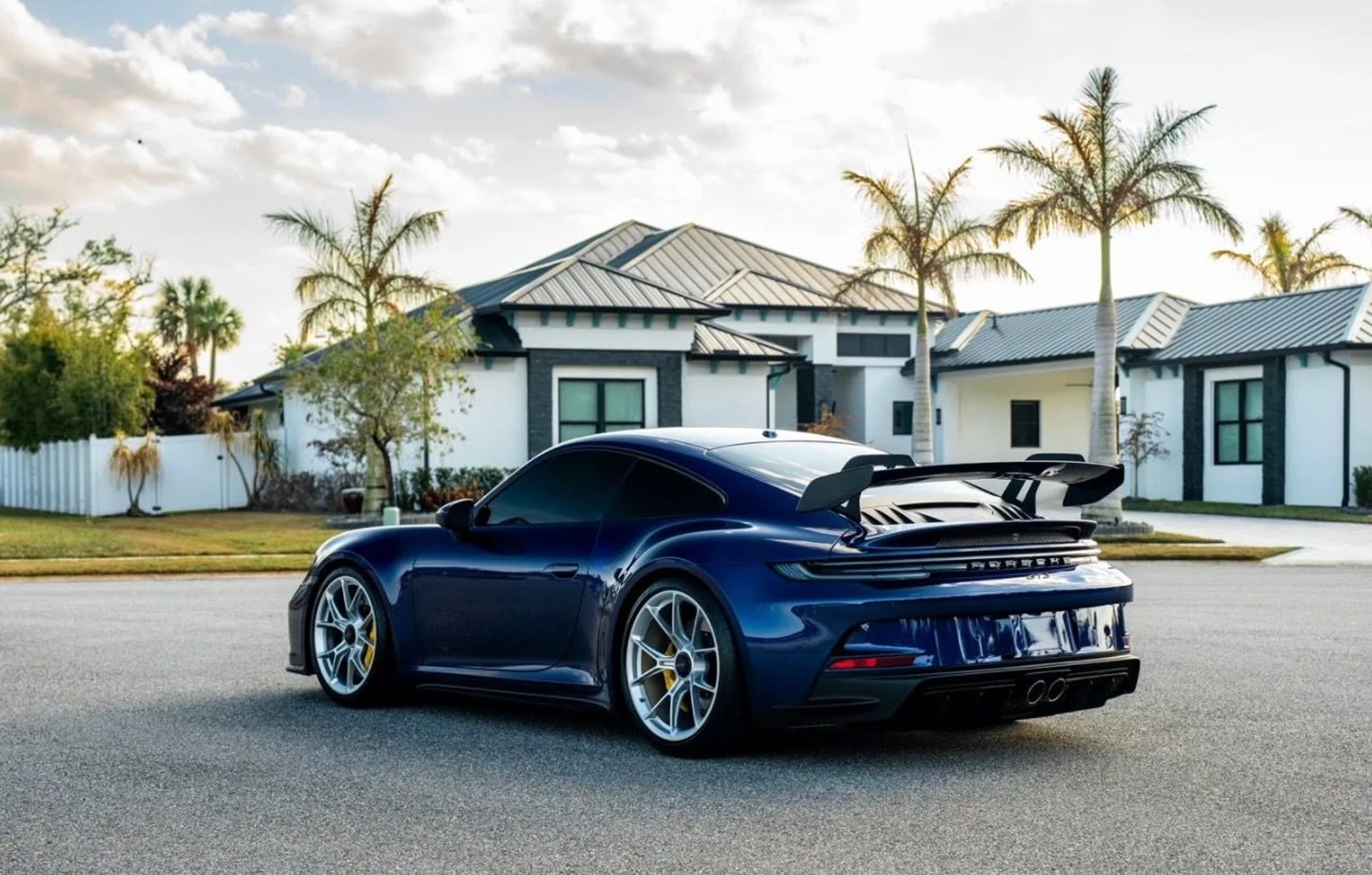 mph003_3737808782_Used_2024_Porsche_911_GT_3_1774535204_ae16848ffe