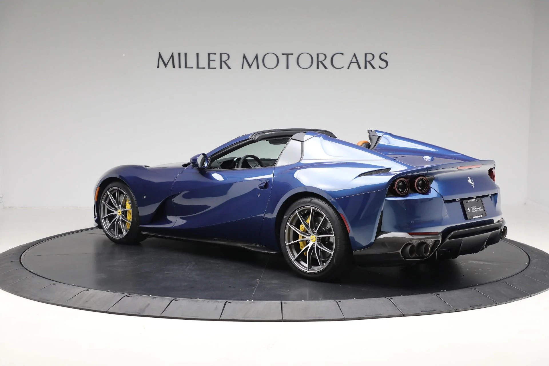 mph003_3740011544_Used_2021_Ferrari_812_GTS_f8e8caea0a