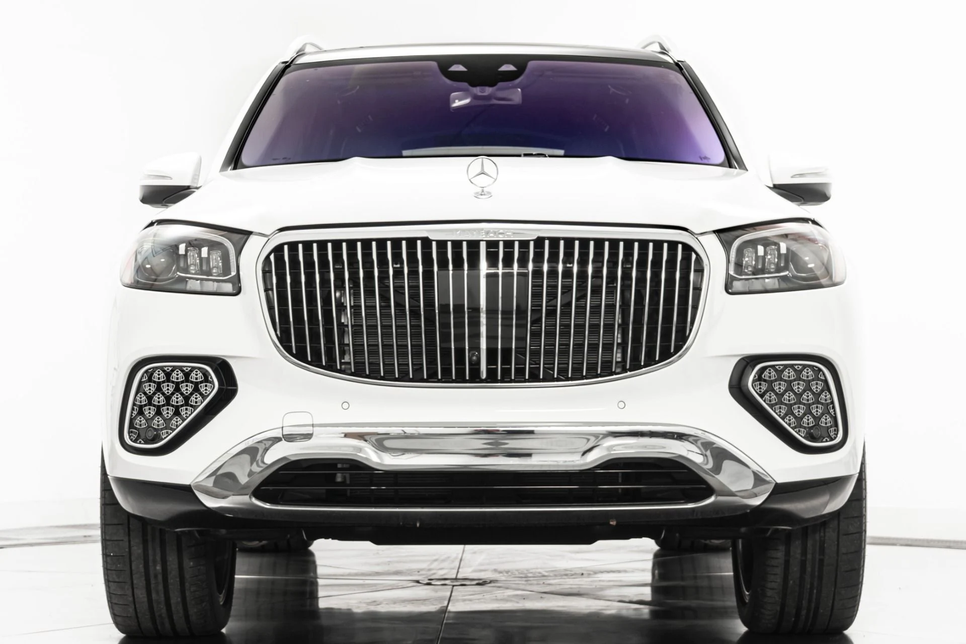 mph003_3744754061_Used_2024_Mercedes_Benz_Maybach_GLS_600_4_MATIC_4_Seat_Configuration_Rear_Seat_Entertainment_1776281488_bff38dd814