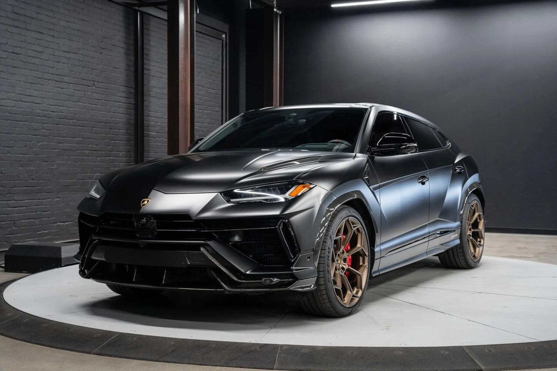 mph003_3766447199_lamborghini_urus_2023_79f06691a3