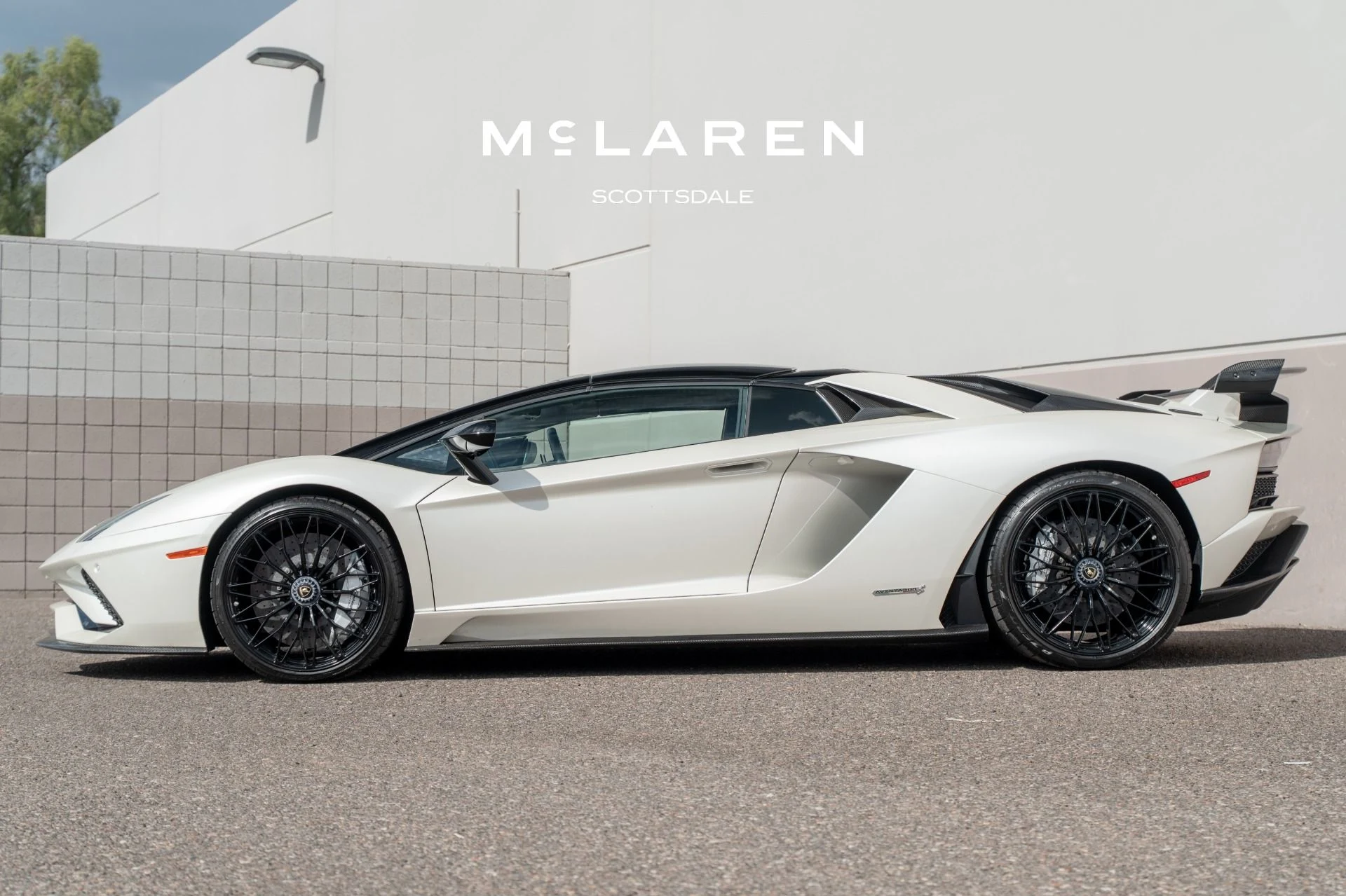 mph003_3774392381_Used_2019_LAMBORGHINI_AVENTADOR_LP_740_4_S_Roadster_1792777508_deae93344b