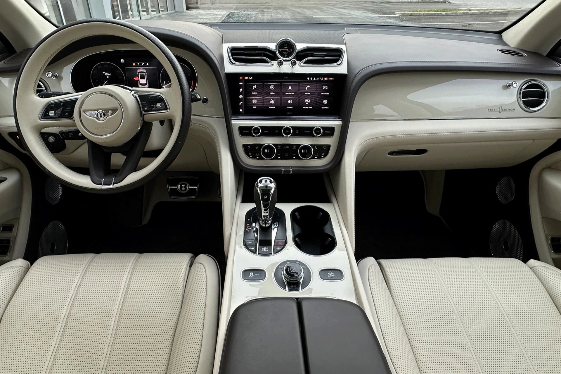 mph003_3774456918_Used_2022_Bentley_Bentayga_V8_1767989302_c4ec8a5e5e