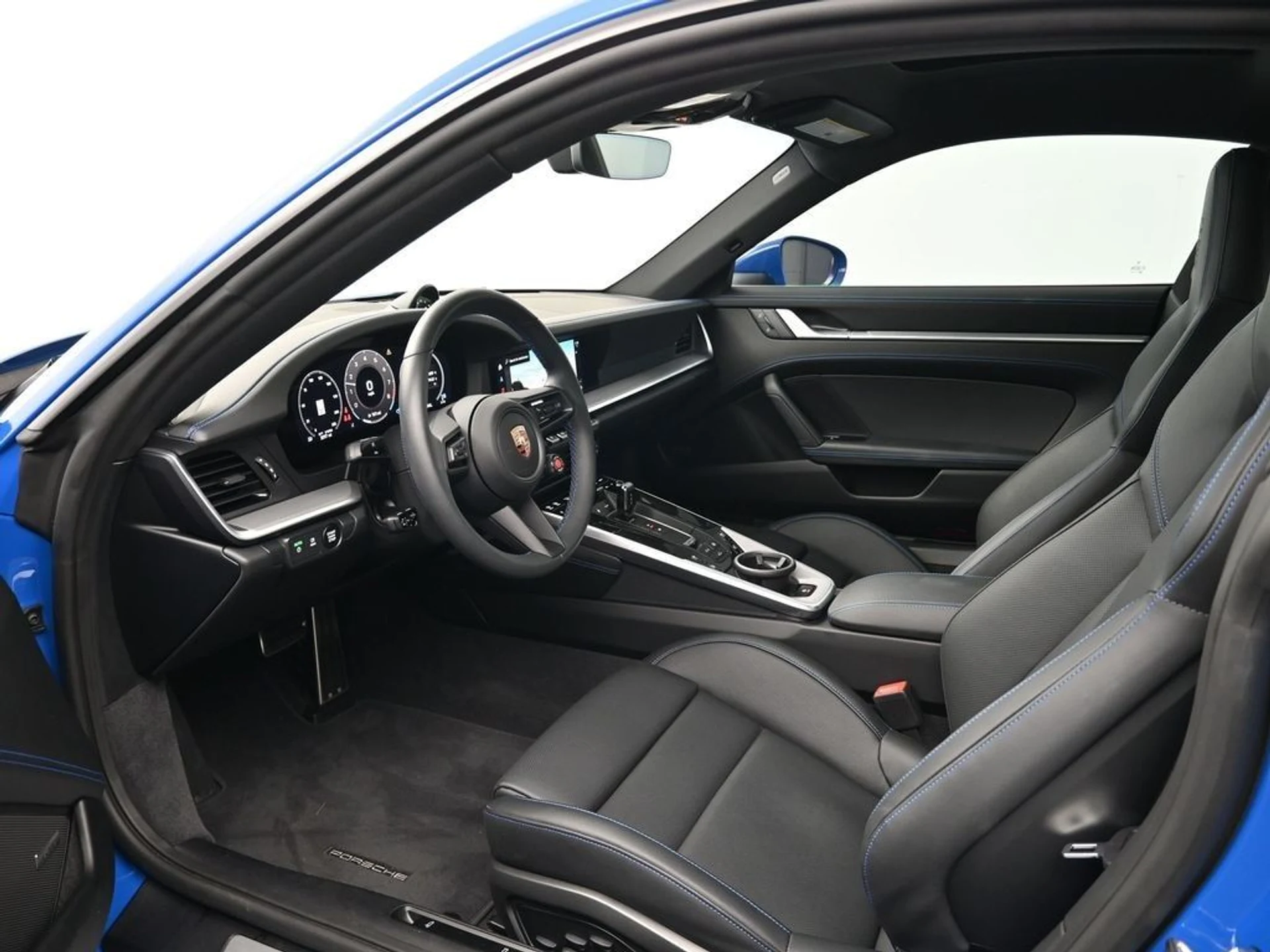 mph003_3775729786_13aaa1bd574f54eaacaefdc8523849eax_5d9f96c2e1