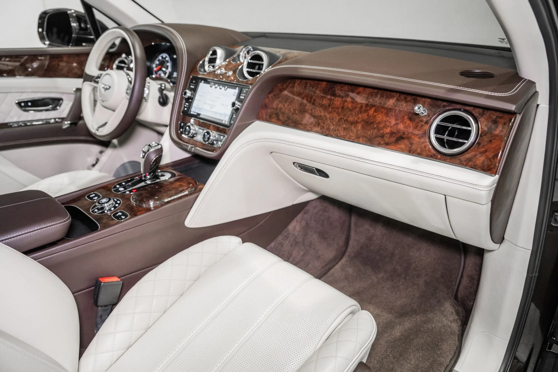 mph003_3776279535_Used_2017_Bentley_Bentayga_W12_1791218079_f5fa2bb4b8