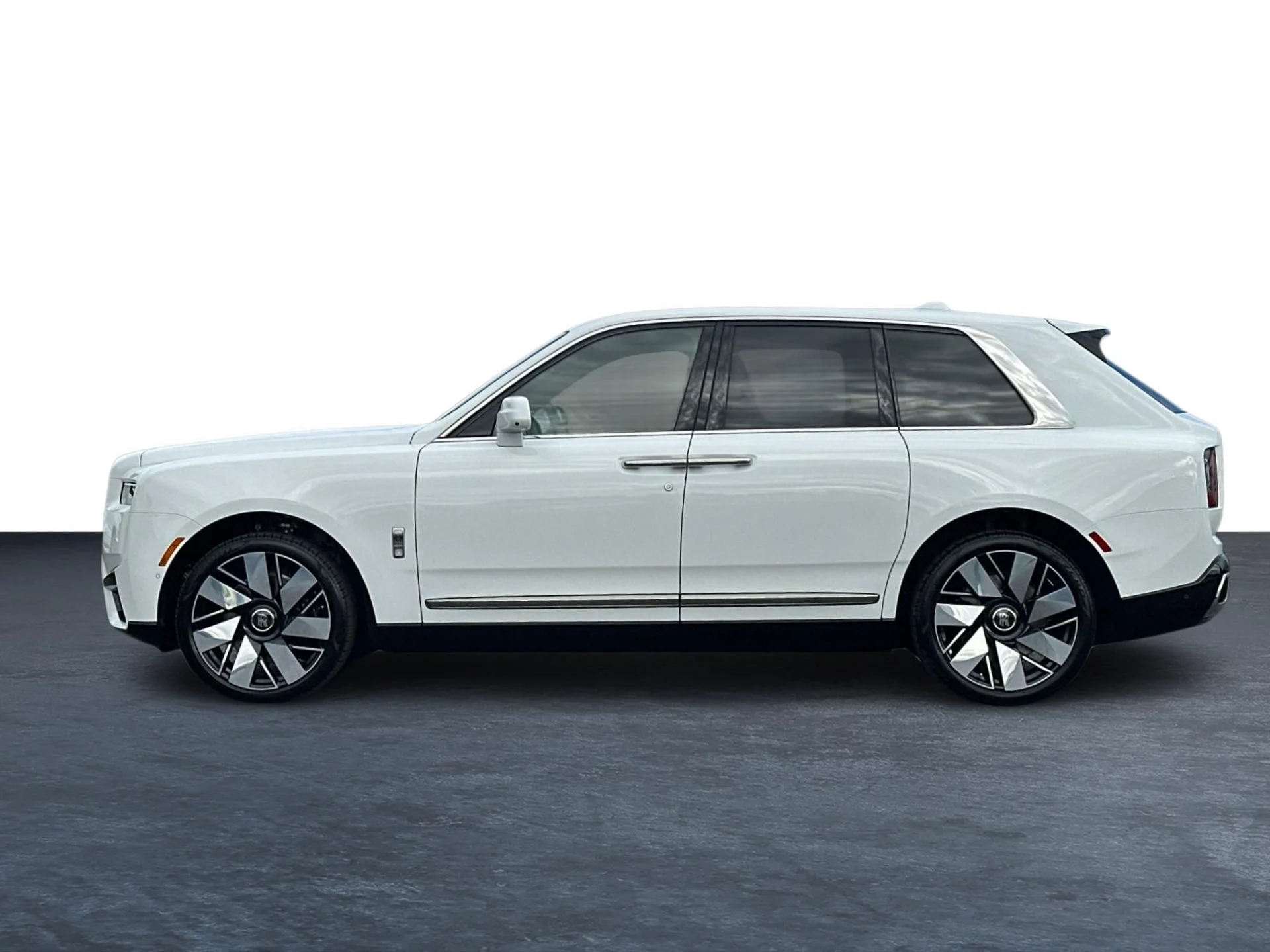 mph003_3776347947_New_2026_Rolls_Royce_Cullinan_1759336341_3670497ed8