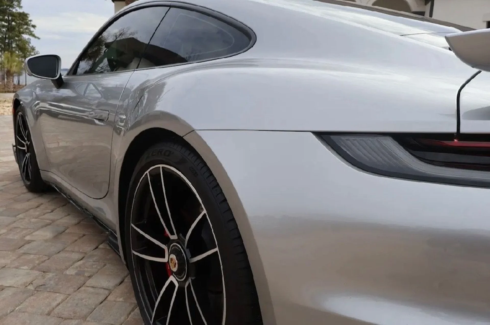 mph003_3778677342_Used_2022_Porsche_911_Turbo_1769627605_d1a6dc30a8