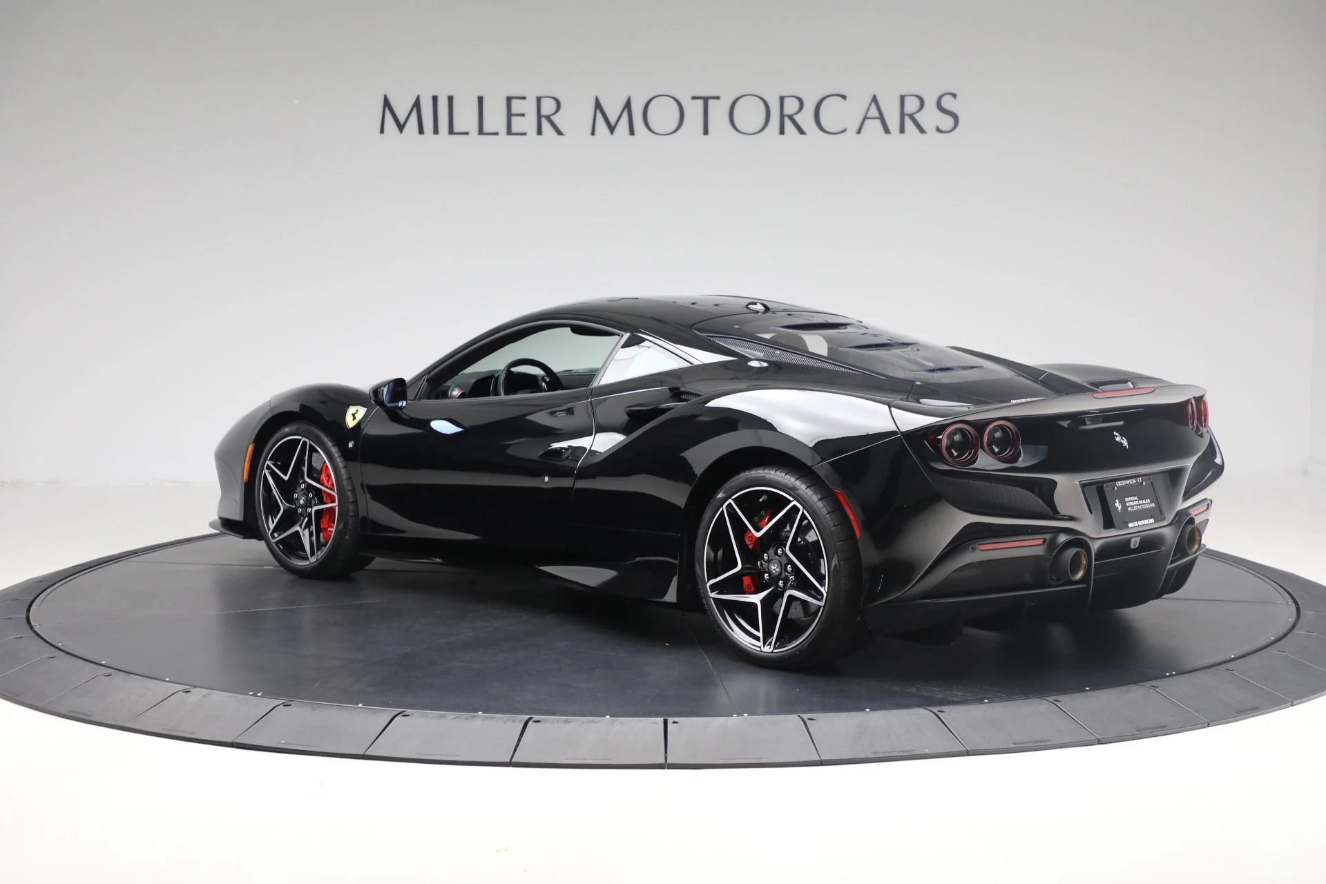 mph003_3790708984_Used_2020_Ferrari_F8_Tributo_1762209195_82c82ca9de