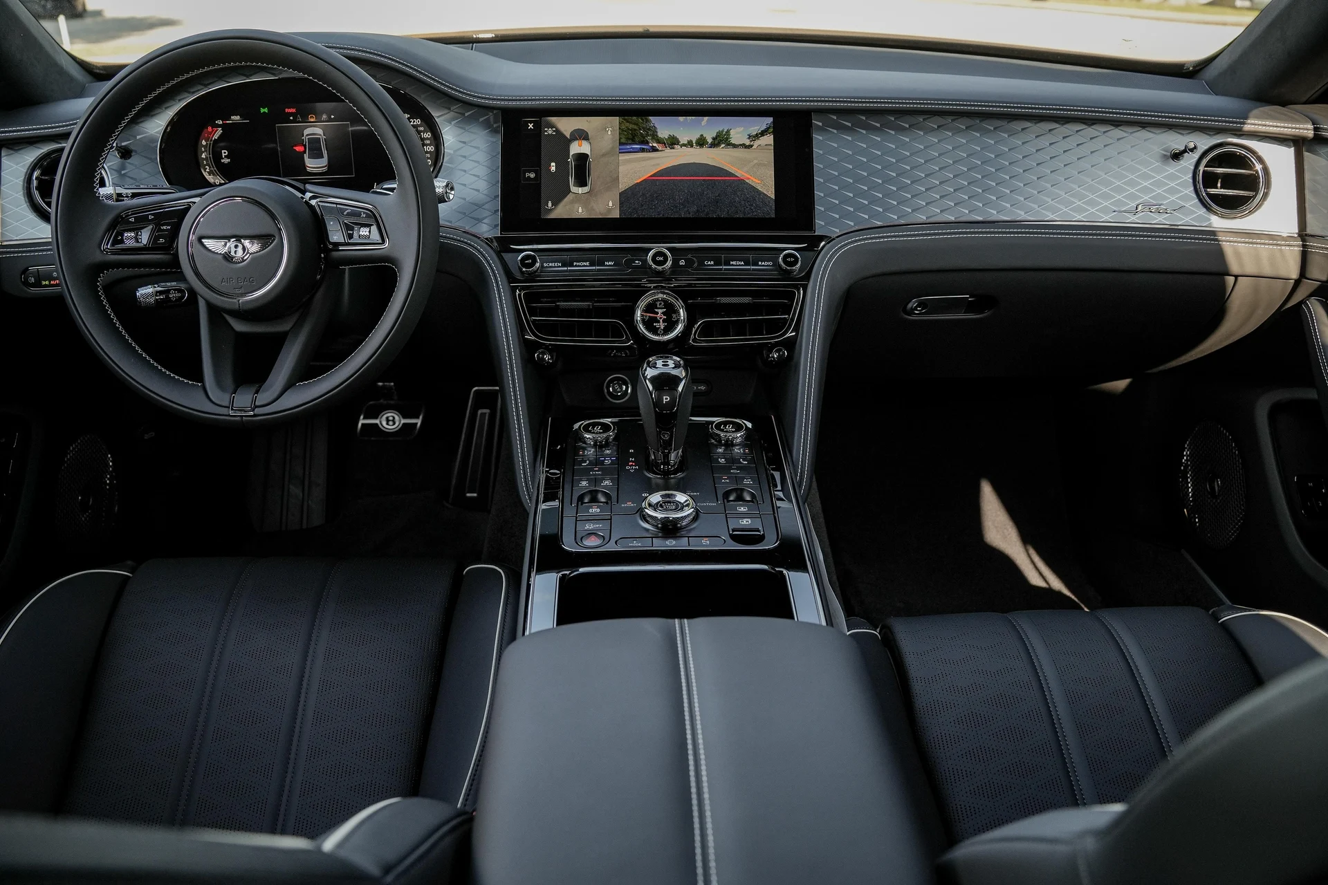 mph003_3799986805_Hi_Tech_Luxury_Imports_LLC_SCBBR_6_ZG_1_SC_022806_image_3_8c3224b18f
