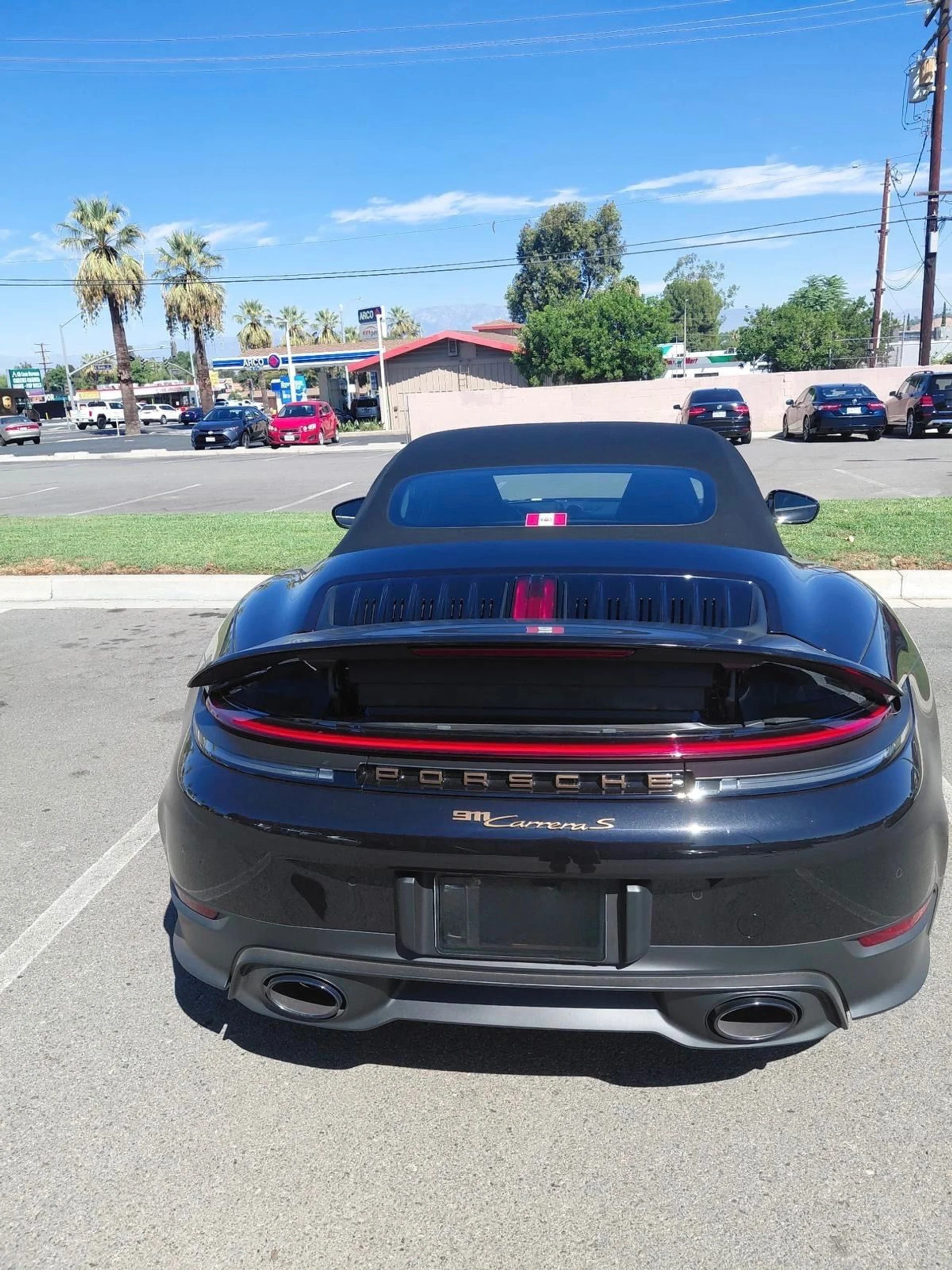 mph003_3802788188_Used_2025_Porsche_911_Carrera_1790891892_88d3a69108