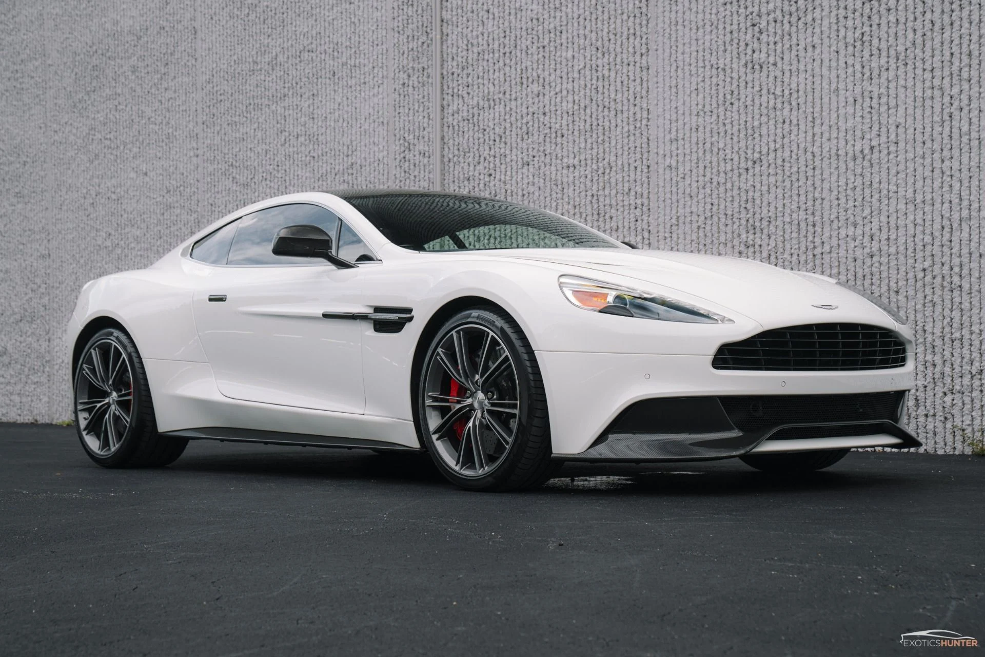 mph003_3805132758_Used_2014_Aston_Martin_Vanquish_Carbon_Everything_1756333397_25928ae3b3